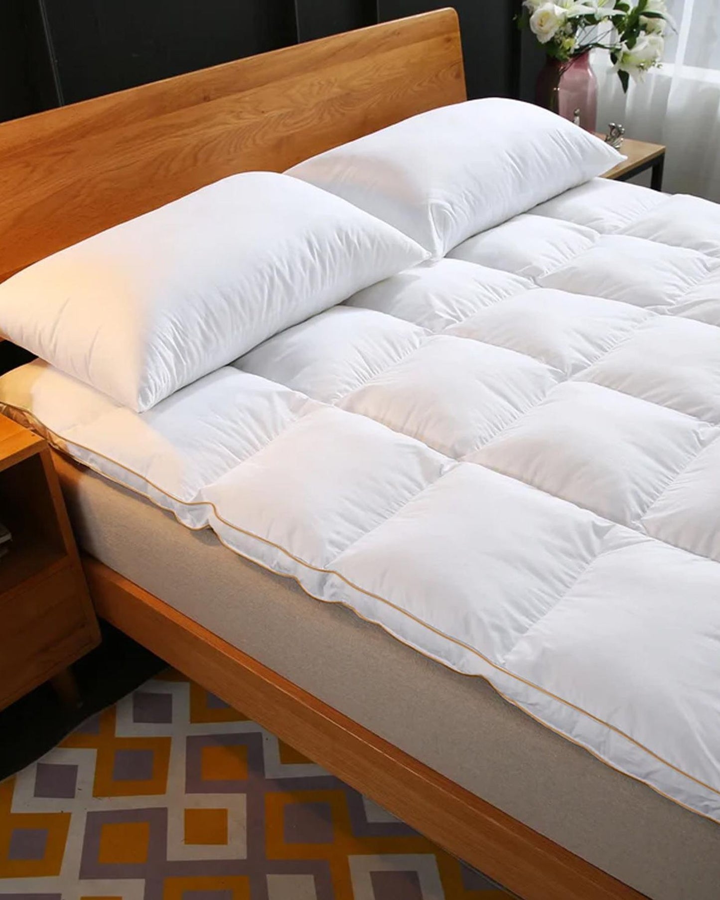 غطاء مرتبة قطني فاخر مقاوم للأسفل باللون الأبيض