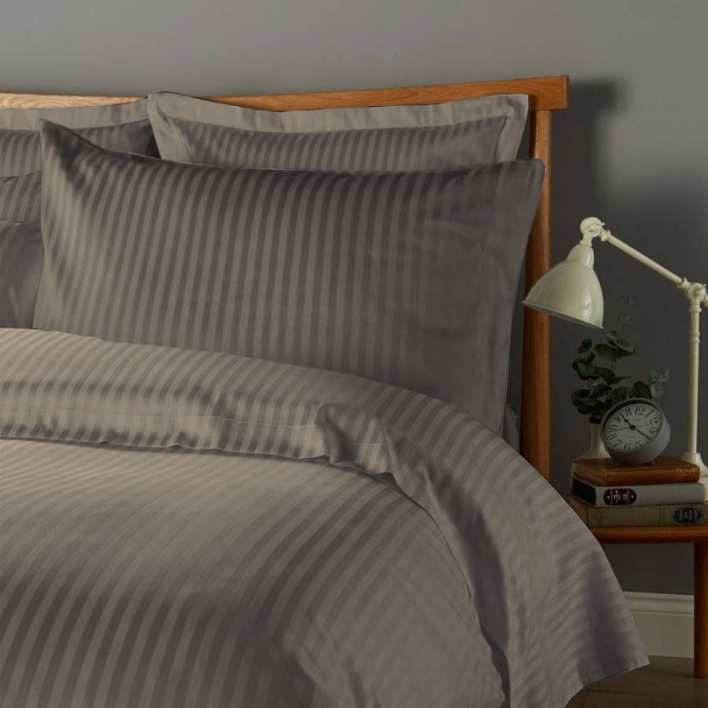 طقم غطاء لحاف قطني فاخر مخطط من 6 قطع من Cotton Home مقاس 220×240 سم