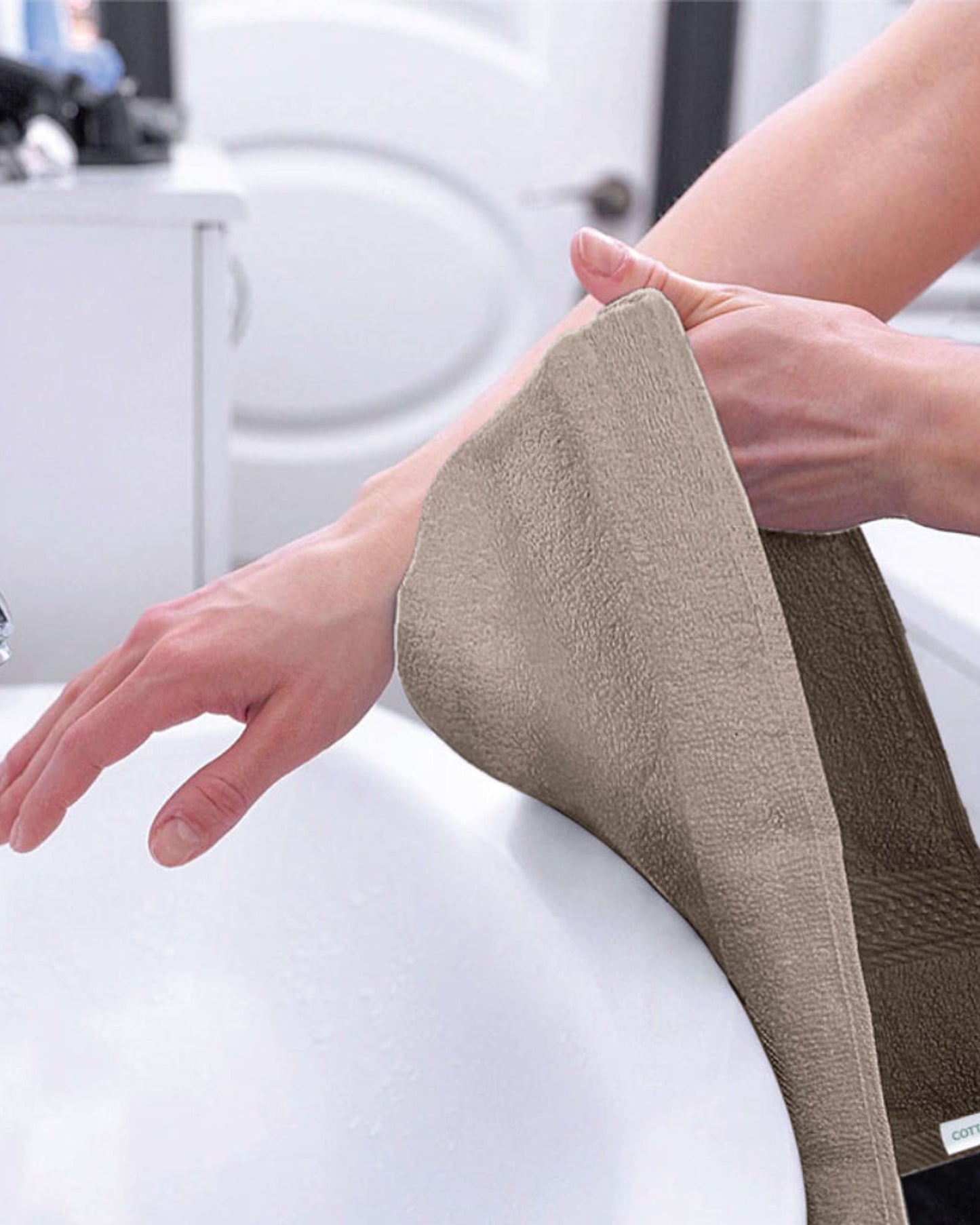 مناشف قطنية فاخرة من كوتون هوم، 40×70 سم، طقم من 4 قطع، 600 غرام/متر مربع، سريعة الجفاف ومتينة