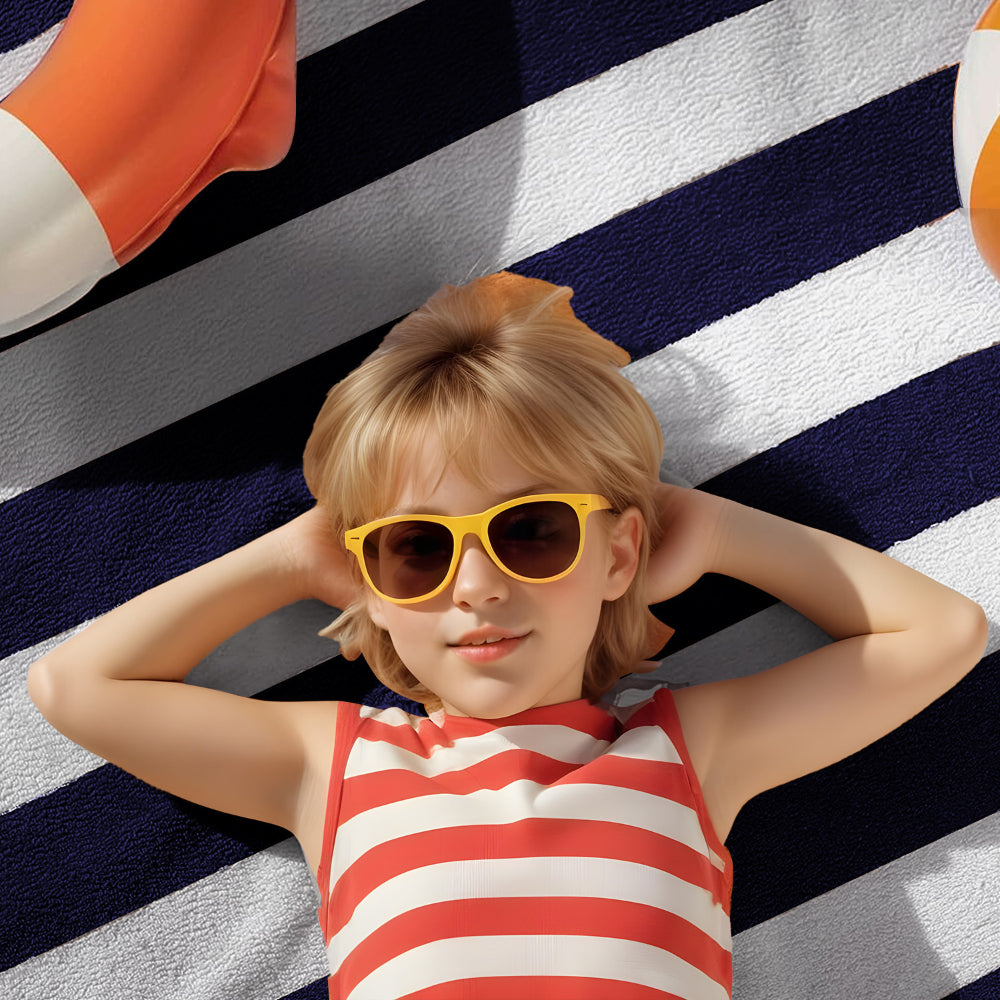 منشفة حمام سباحة مخططة من القطن 100% باللون الأزرق الداكن