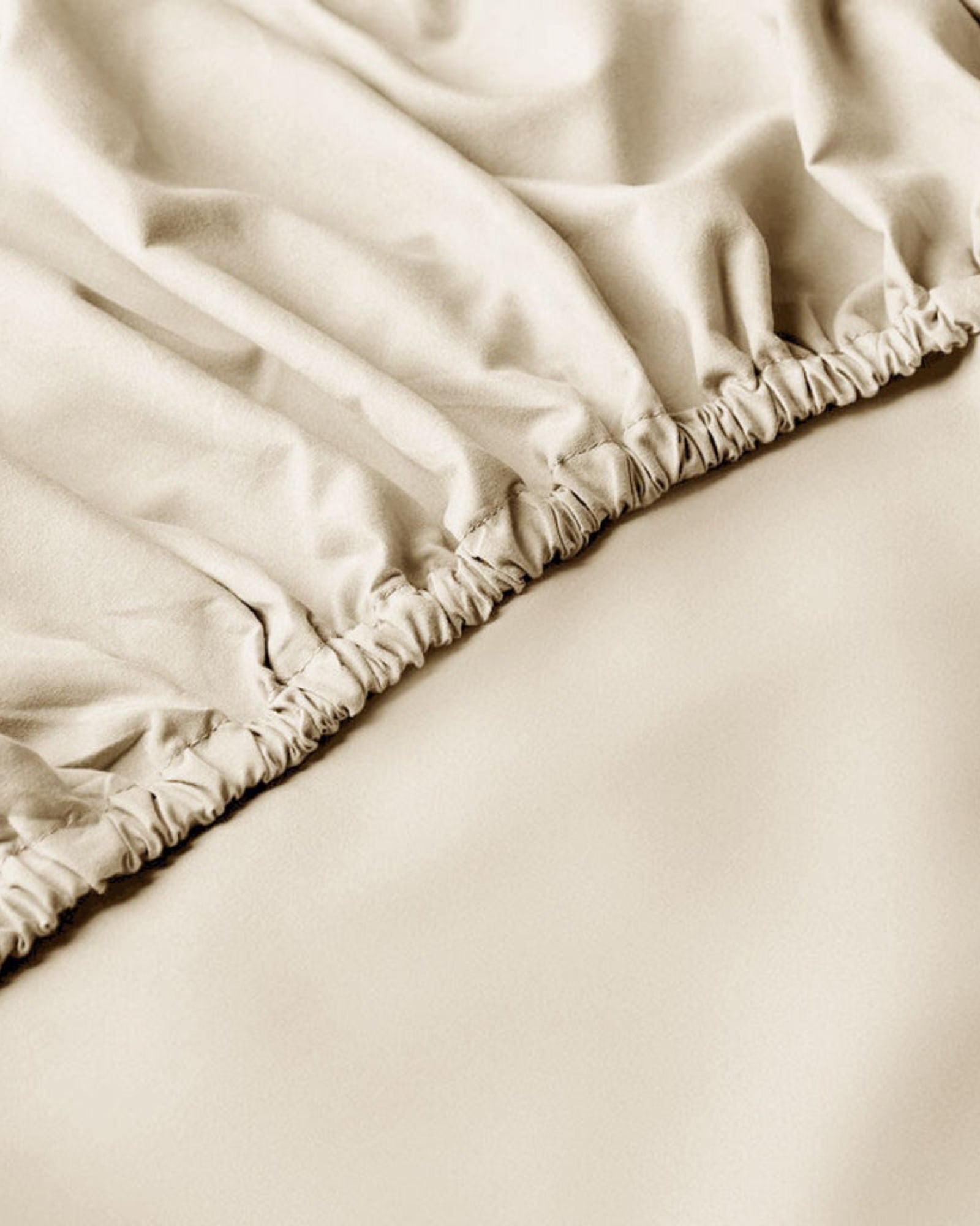 ملاءة سرير قطنية ساتان 100% من Cotton Home، مكونة من 3 قطع، لون كريمي