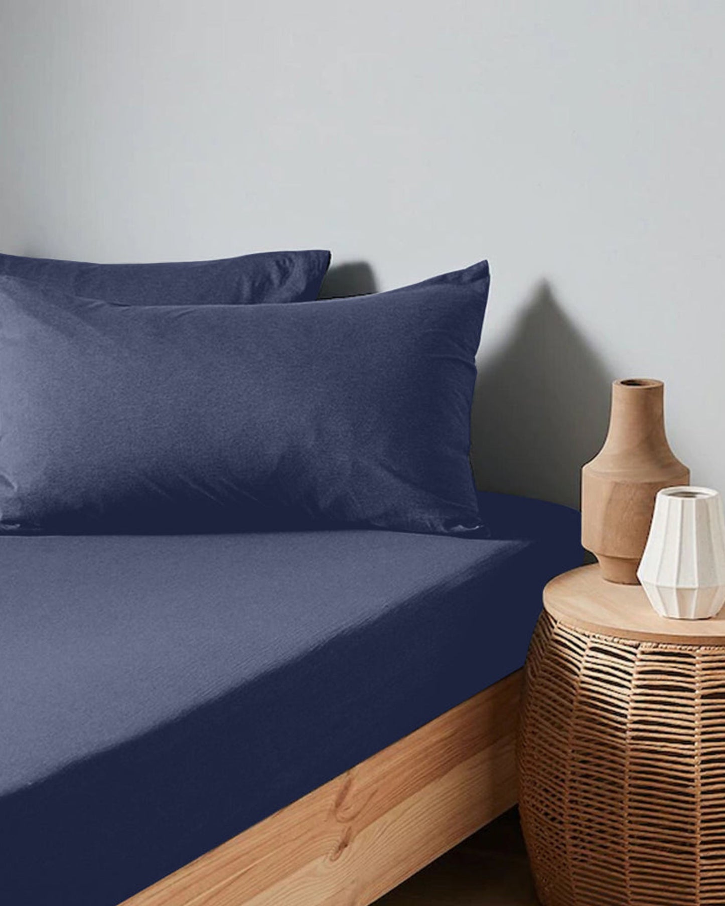 ملاءة سرير قطنية منزلية قطعة واحدة، لون أزرق داكن