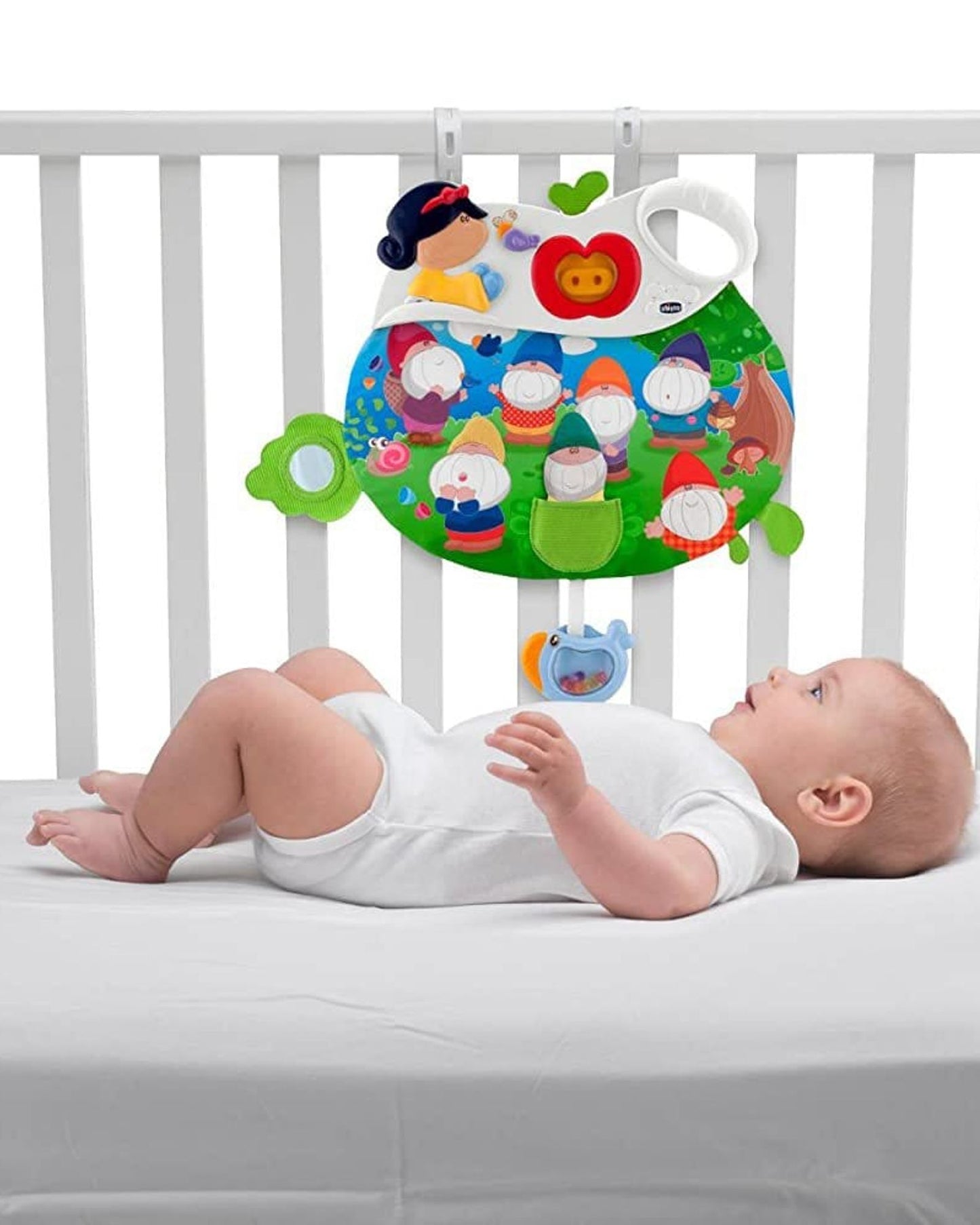 تشيكو سنو وايت والأقزام السبعة