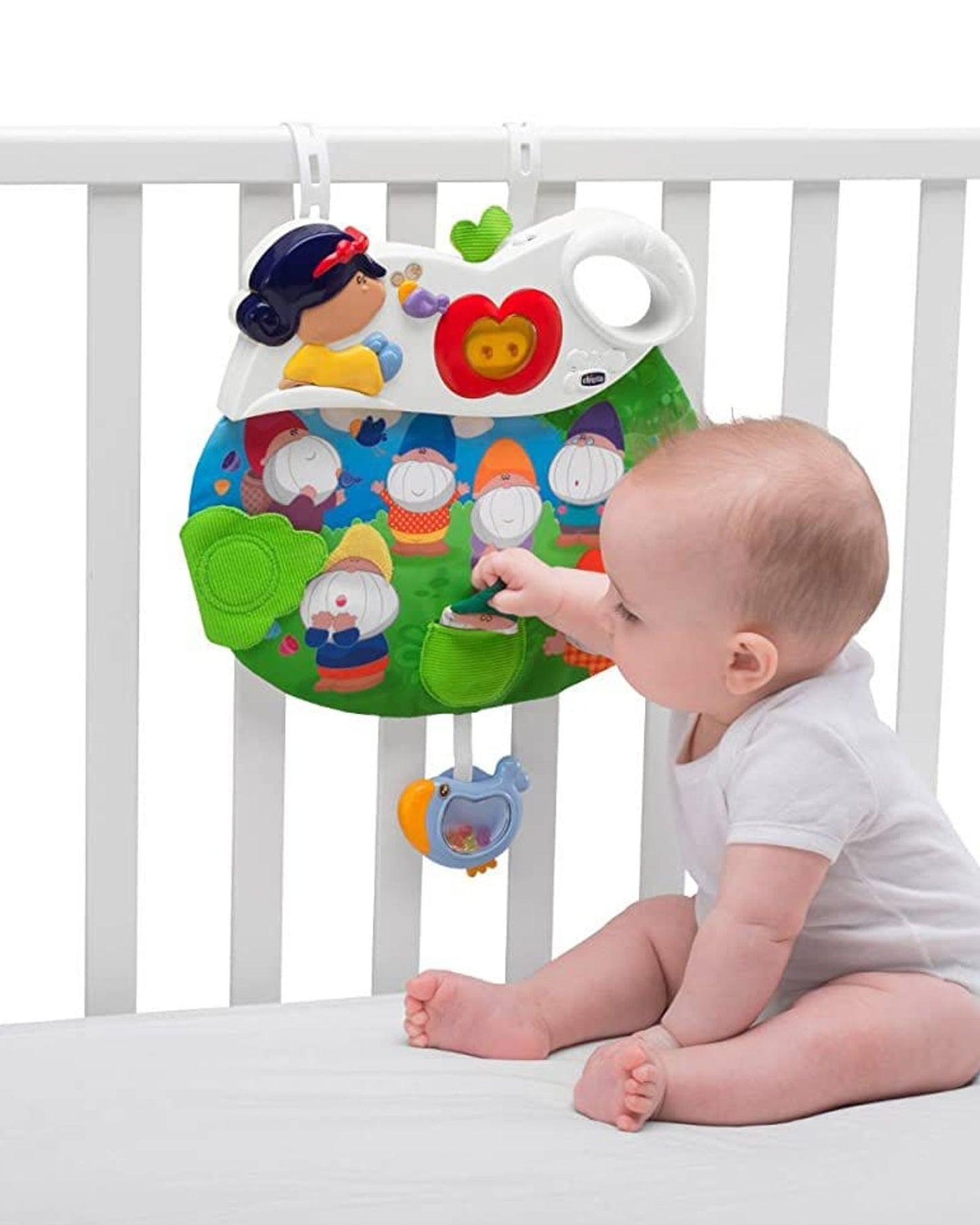 تشيكو سنو وايت والأقزام السبعة