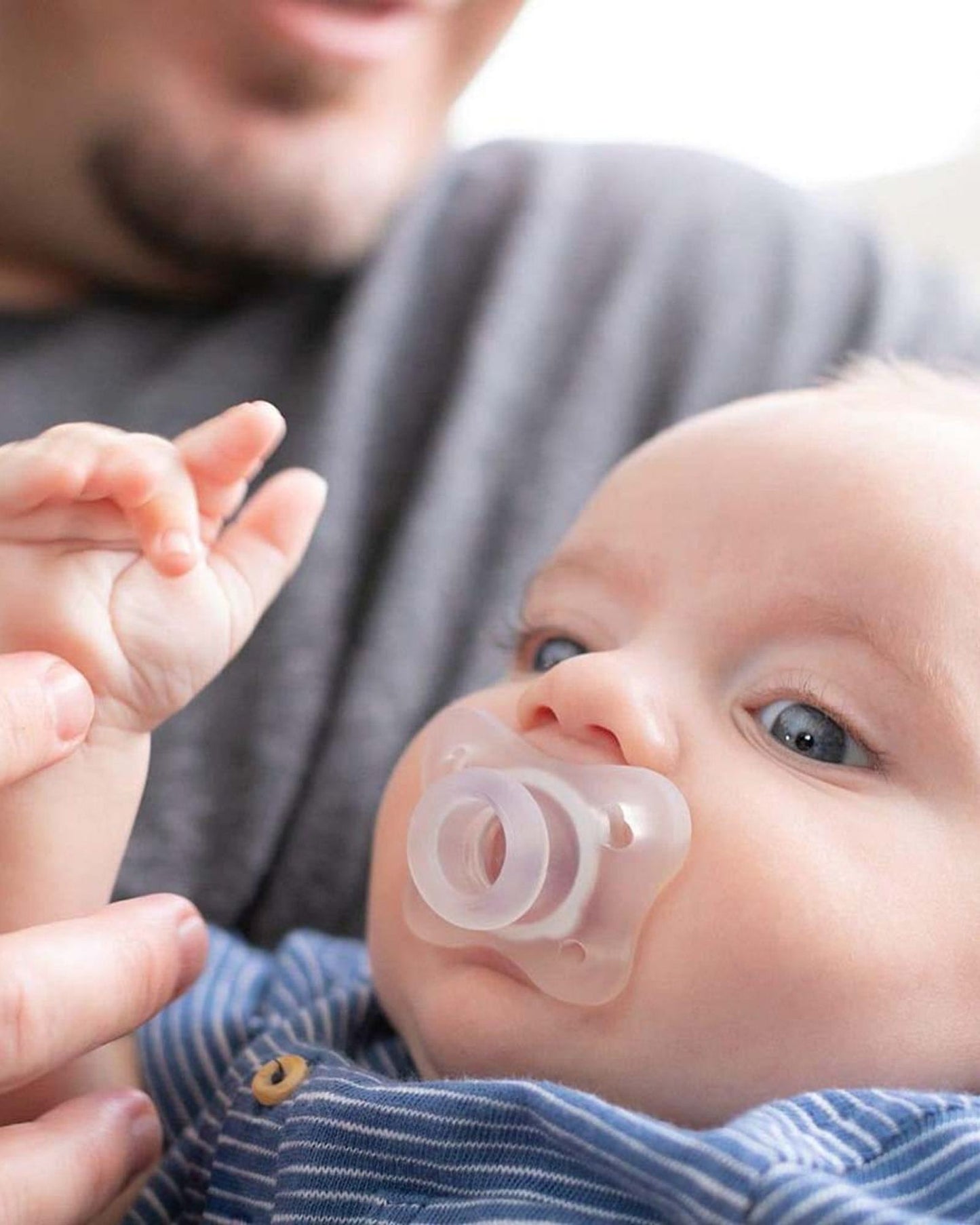 لهاية سيليكون ناعمة صغيرة من تشيكو فيزيوفورما®، من عمر 0 إلى شهرين، قطعتان، لون أزرق