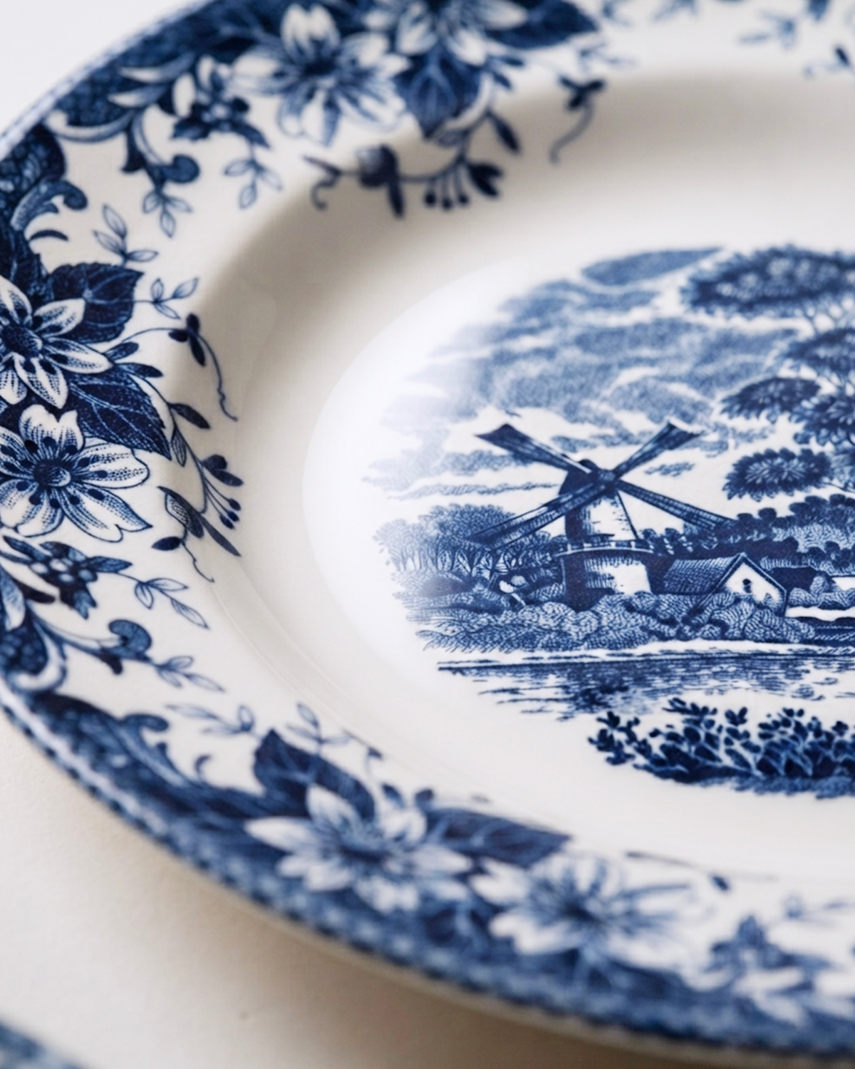 Claytan Classic Blue Windmill & Floral Pattern Earthenware Salad Plate, 8.1 Inch, White