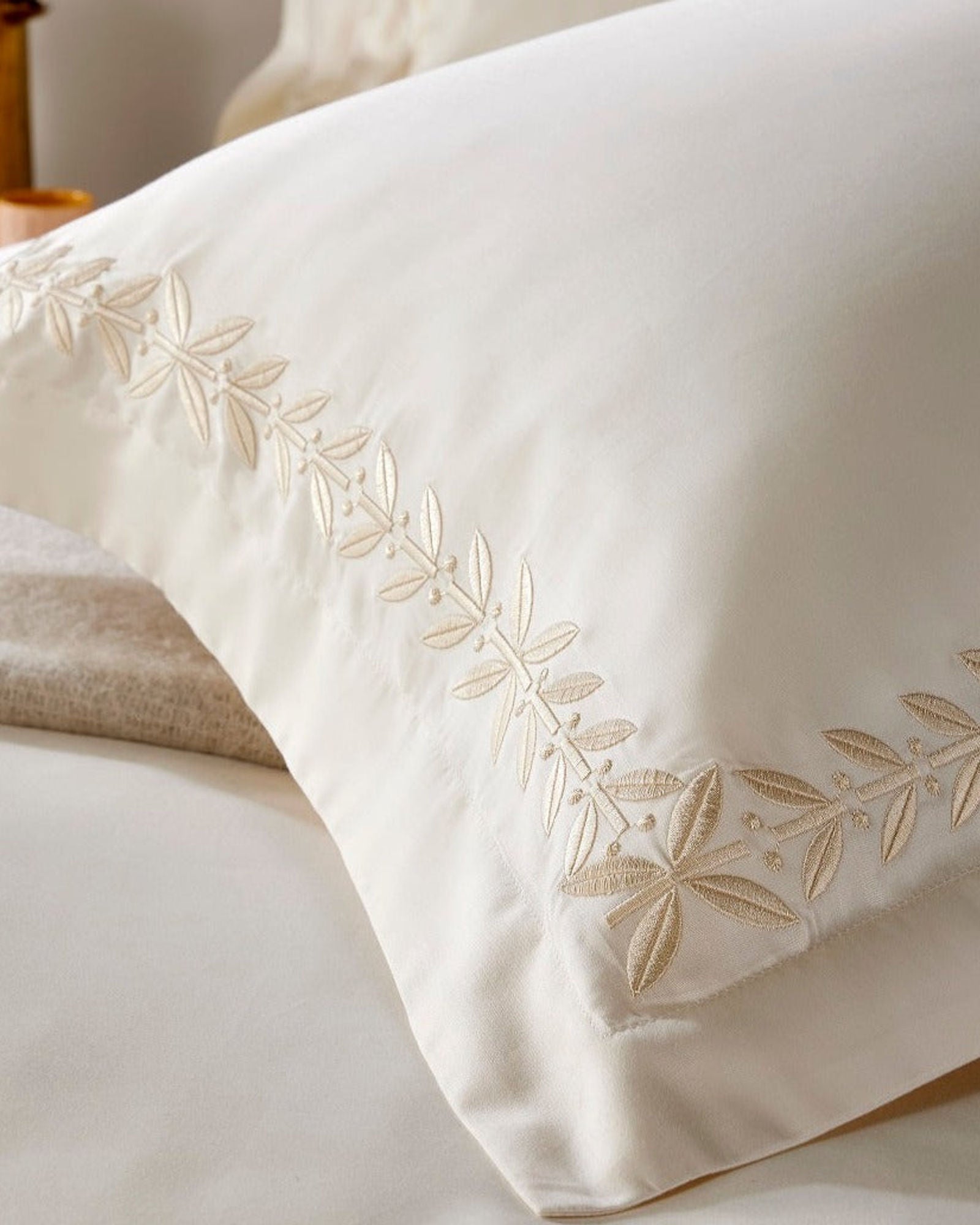 أغطية سرير كريستي 