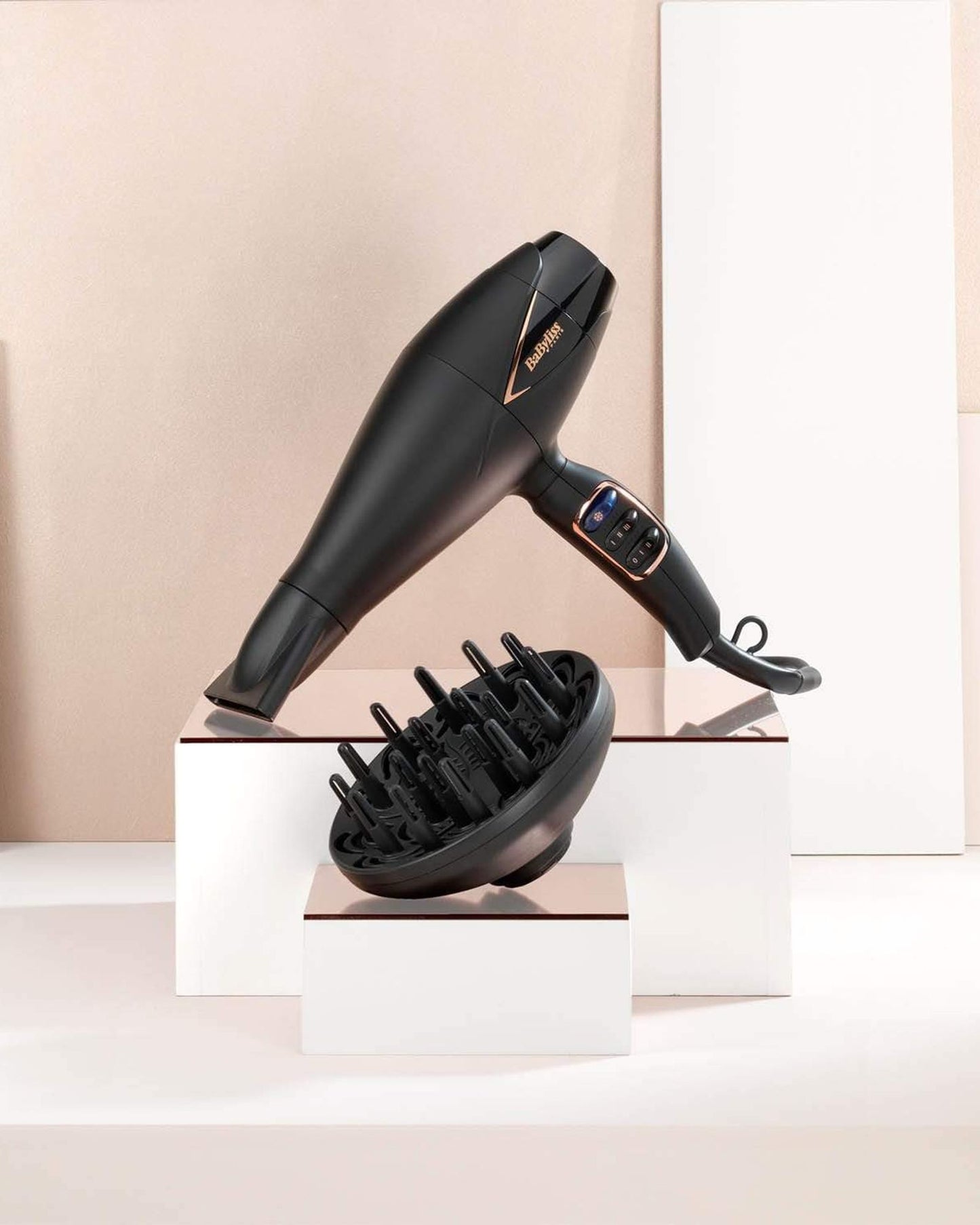 مجفف الشعر الرقمي من بيبي ليس مع موزع أيوني فائق