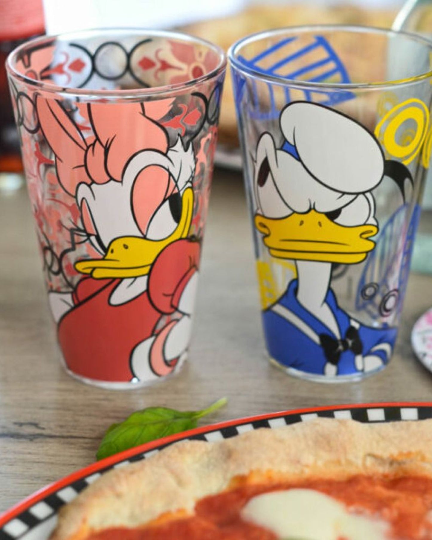 طقم إيجان زجاجي مكون من قطعتين دونالد إي ديزي إف آند إي مل 310