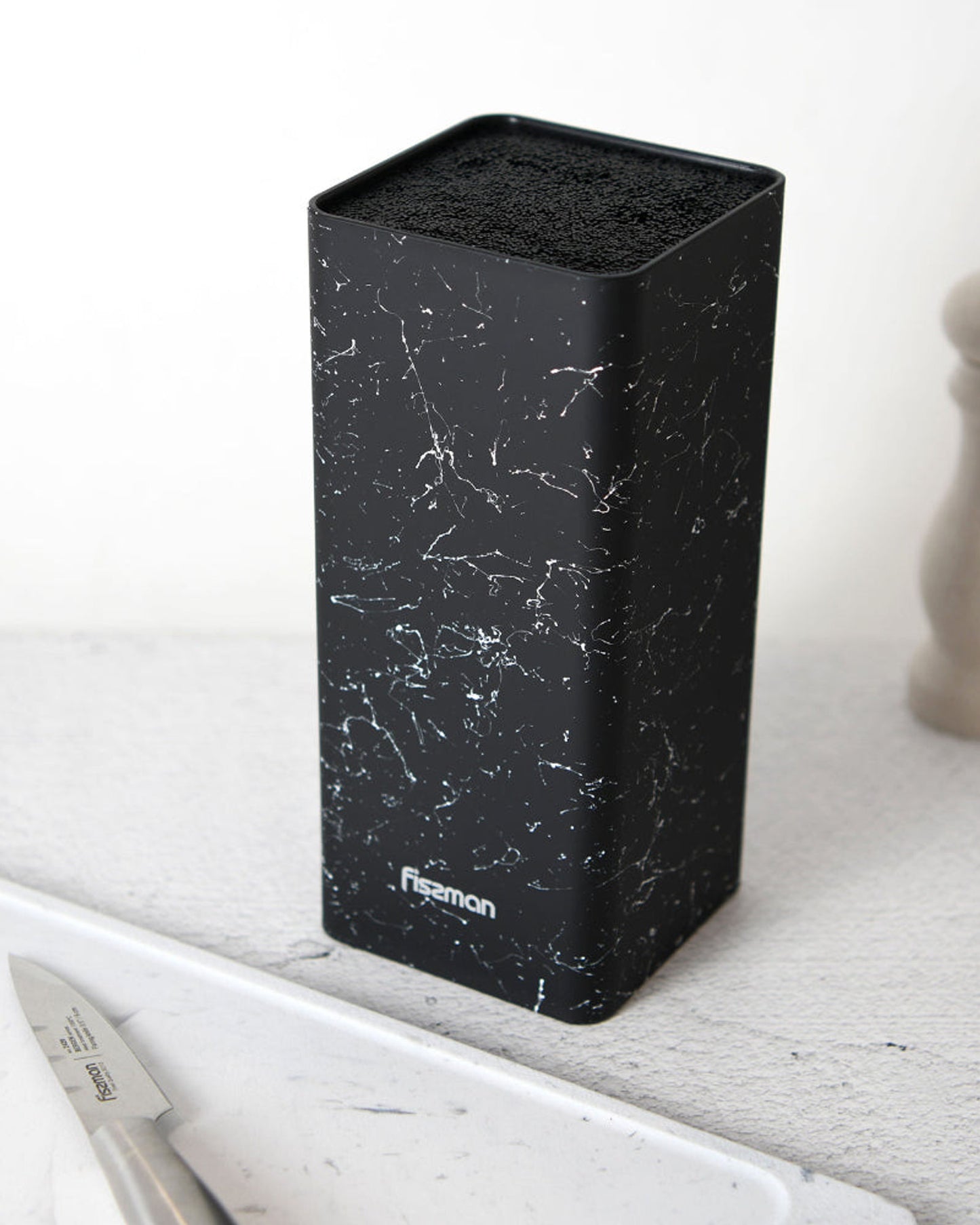 منظم سكاكين فيسمان مربع الشكل، لون رخامي أسود، 22 سم