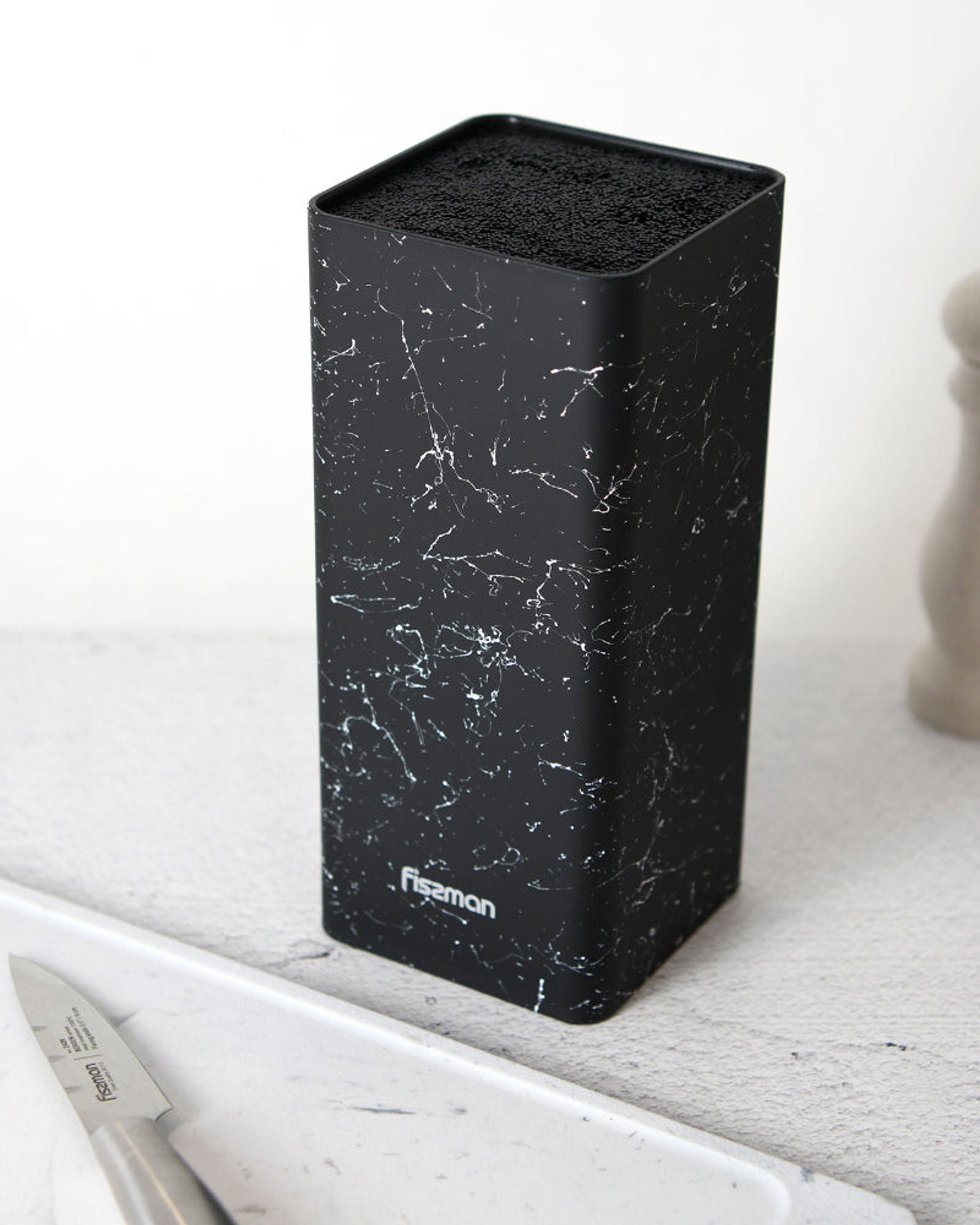 منظم سكاكين المطبخ من فيسمان، مقاس ١٠×١٠×٢٢ سم، شكل مربع، لون رخام أسود (بلاستيك)