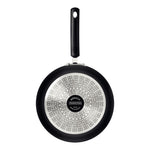 ترامونتينا منذ عام 1911، صنع في البرازيل، مقلاة عميقة من الألومنيوم بتقنية الحث الحراري موناكو من ترامونتينا، مع طلاء ستارفلون الفاخر غير اللاصق من الداخل والخارج باللون الأسود، 24 سم، 2.7 لتر