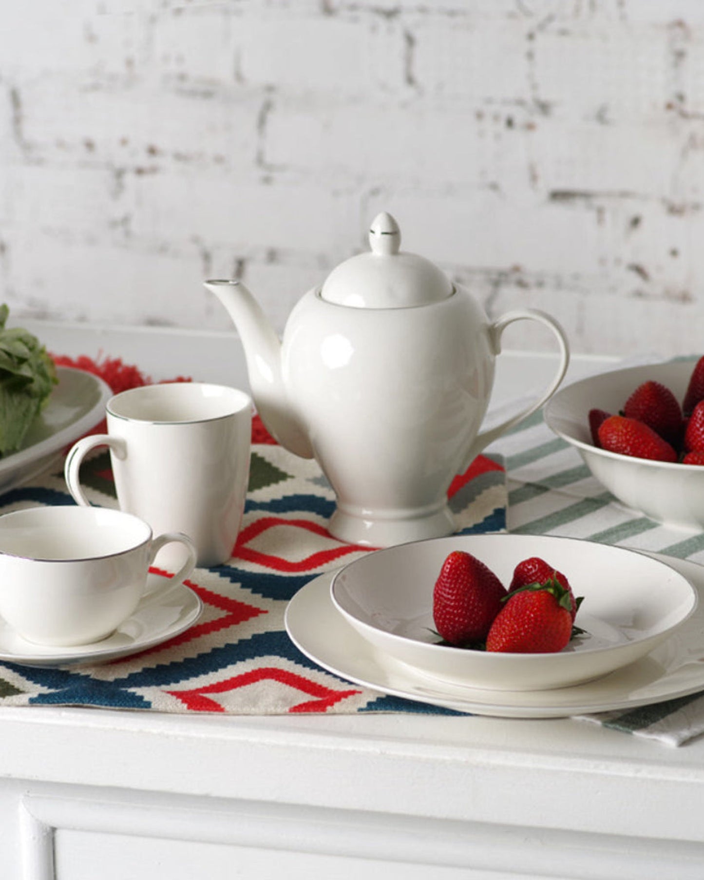 إبريق شاي فيسمان سلسلة أليكسا 1100 مل، لون أبيض (بورسلين)