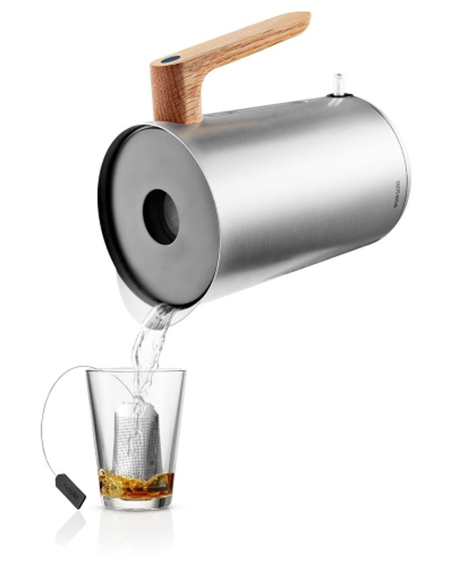 غلاية إيفا سولو 502740 الكهربائية سعة 1.5 لتر من نورديك كيه، مصنوعة من الفولاذ المقاوم للصدأ