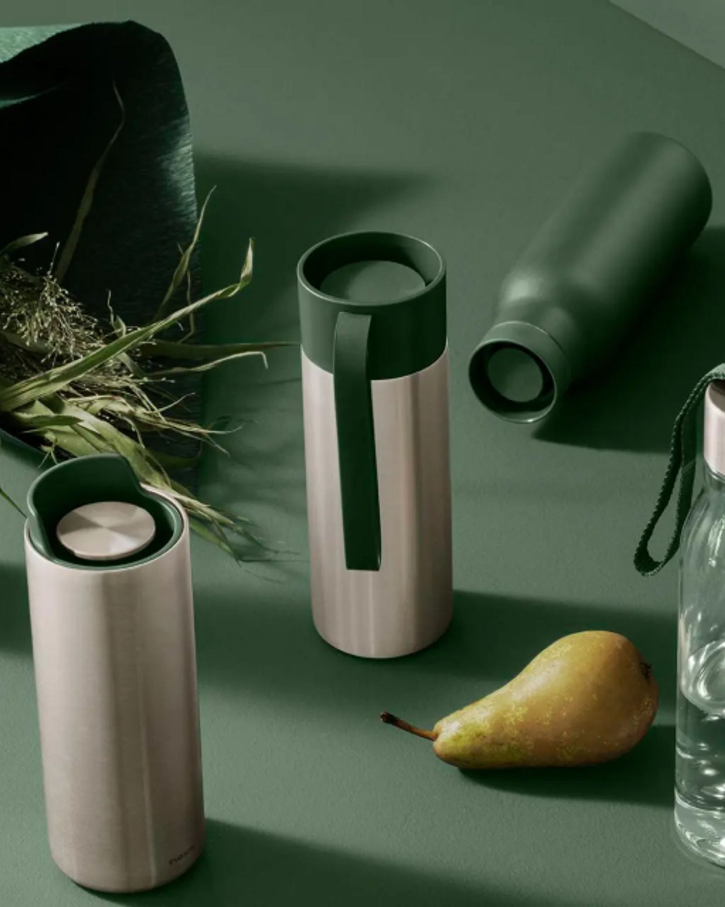 زجاجة شرب إيفا سولو 503052 سعة 0.5 لتر، لون أخضر زمردي