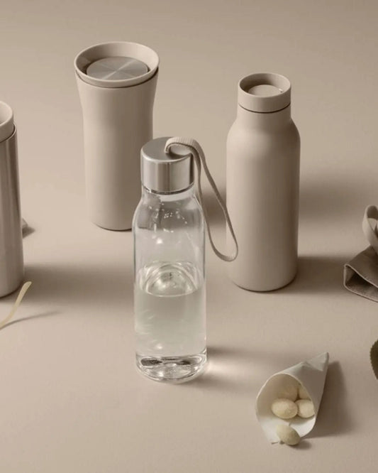 زجاجة شرب إيفا سولو 503053 سعة 0.5 لتر، لون بيج لؤلؤي