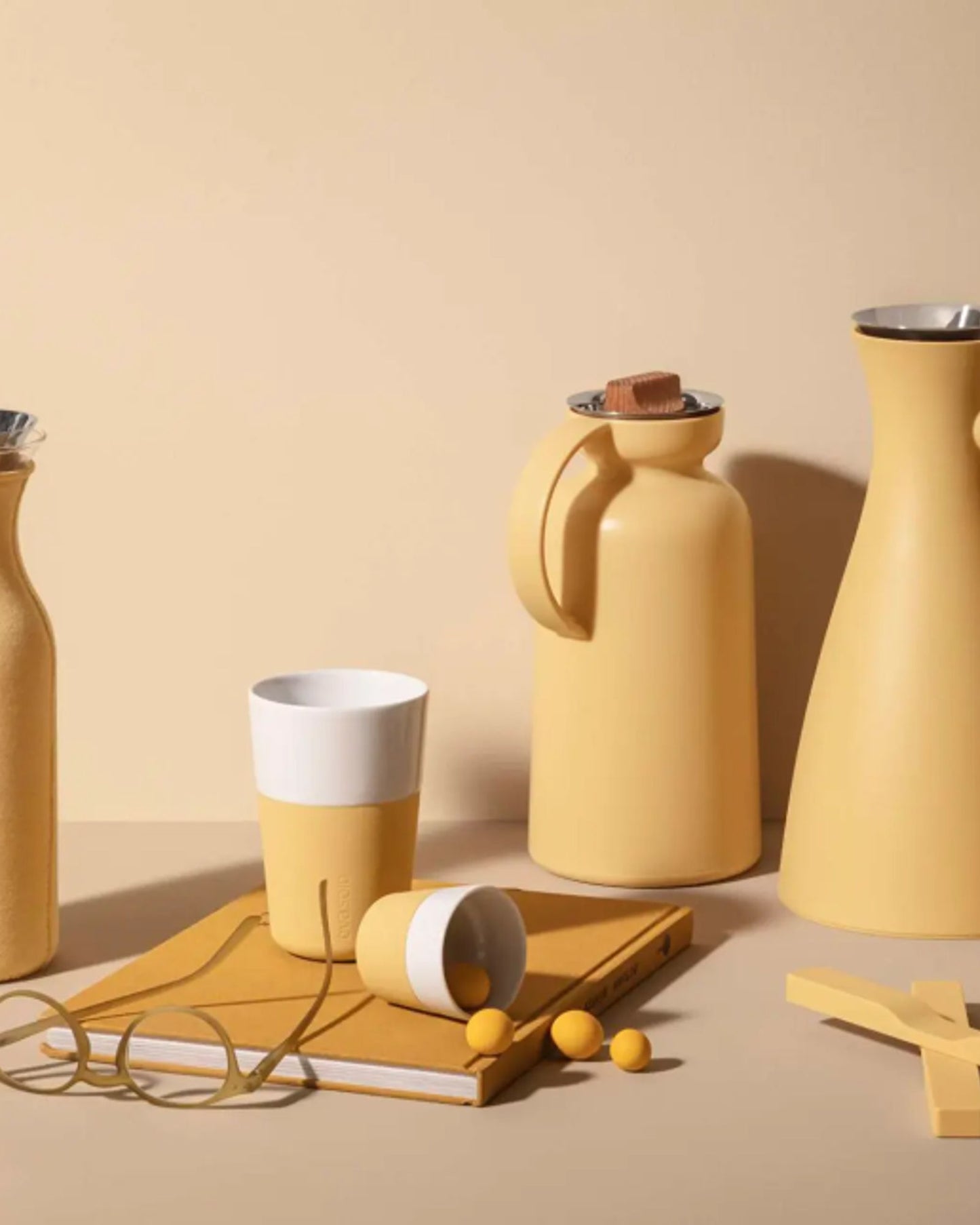 إيفا سولو 530765 2 حامل مغناطيسي للأواني الساخنة بلون الرمل الذهبي