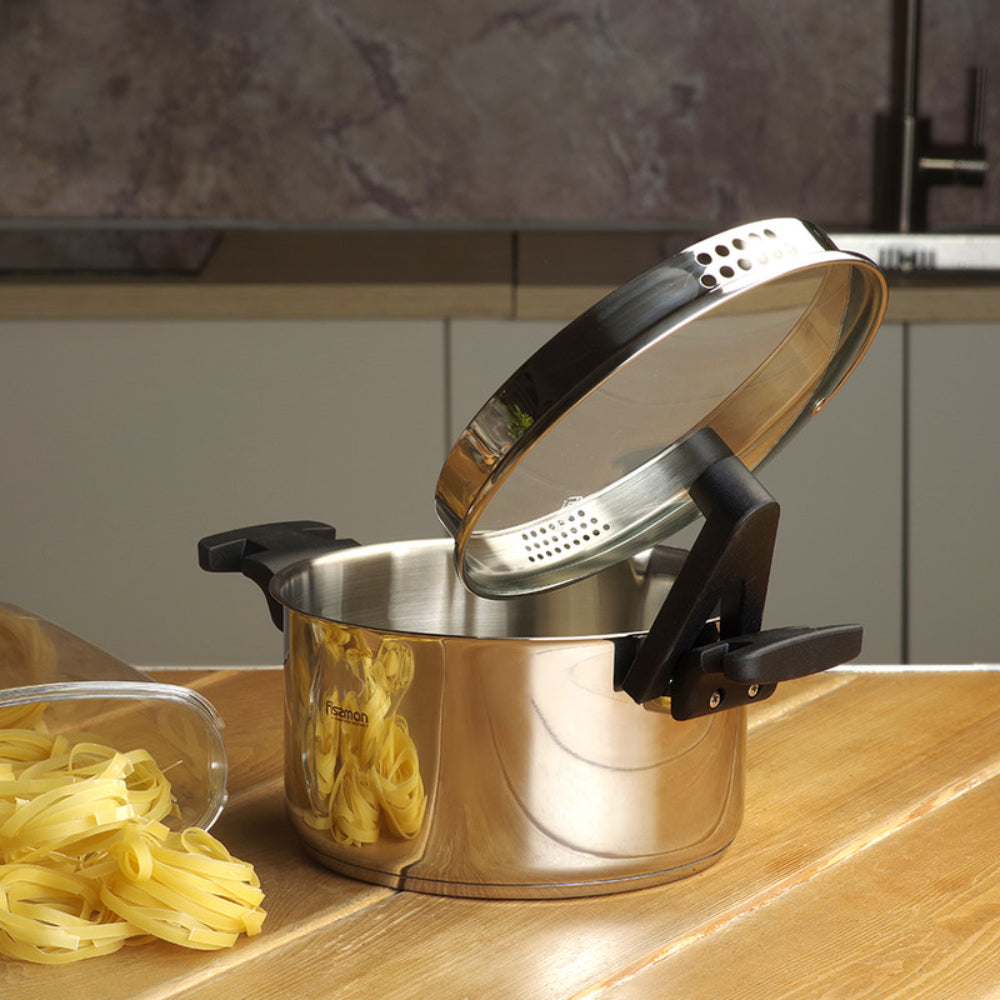 غطاء زجاجي من فيسمان، 20 سم/3.3 لتر، سلسلة إليز، مصنوع من الفولاذ المقاوم للصدأ، مزود بفوهة تصريف سفلية تعمل بالحث، ومقبض من الباكليت، ومقياس قياس