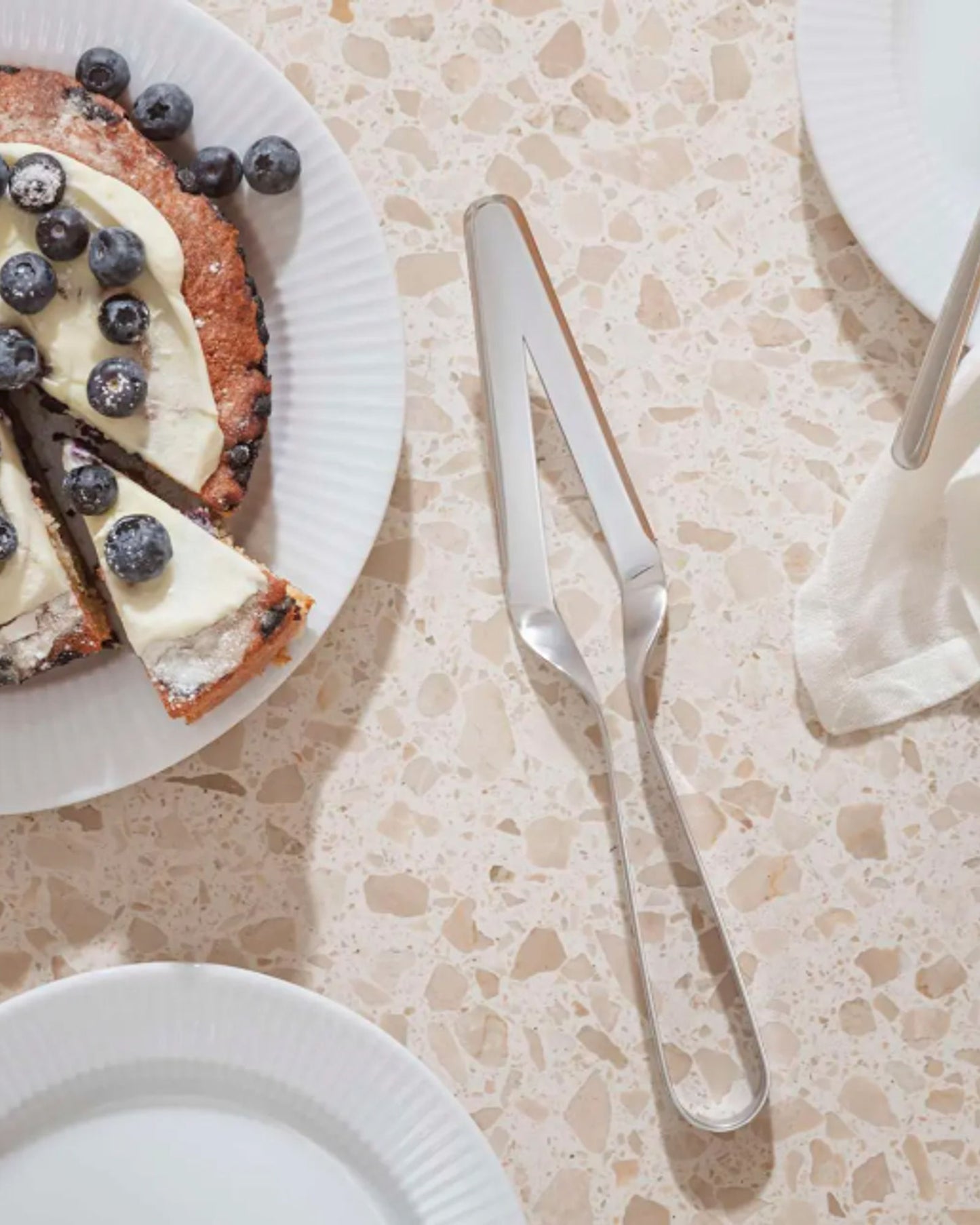 إيفا سولو 551797 خادم الكيك