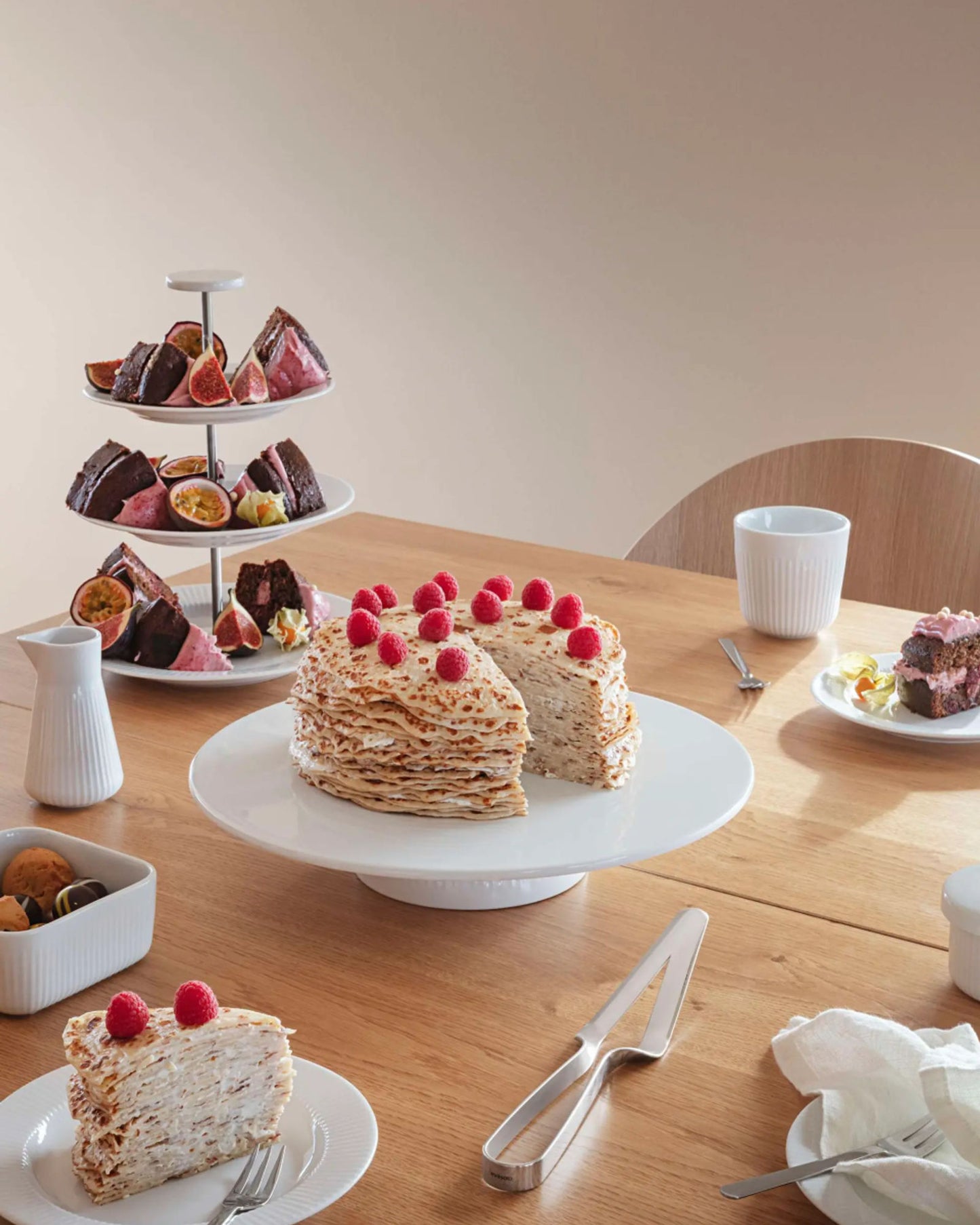 إيفا سولو 551797 خادم الكيك