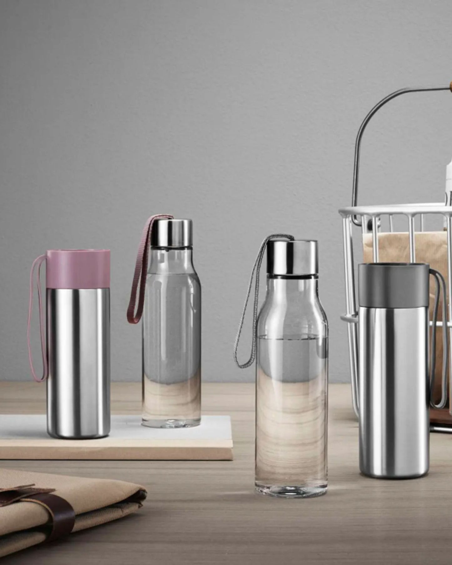 كوب إيفا سولو 567461 رمادي اللون