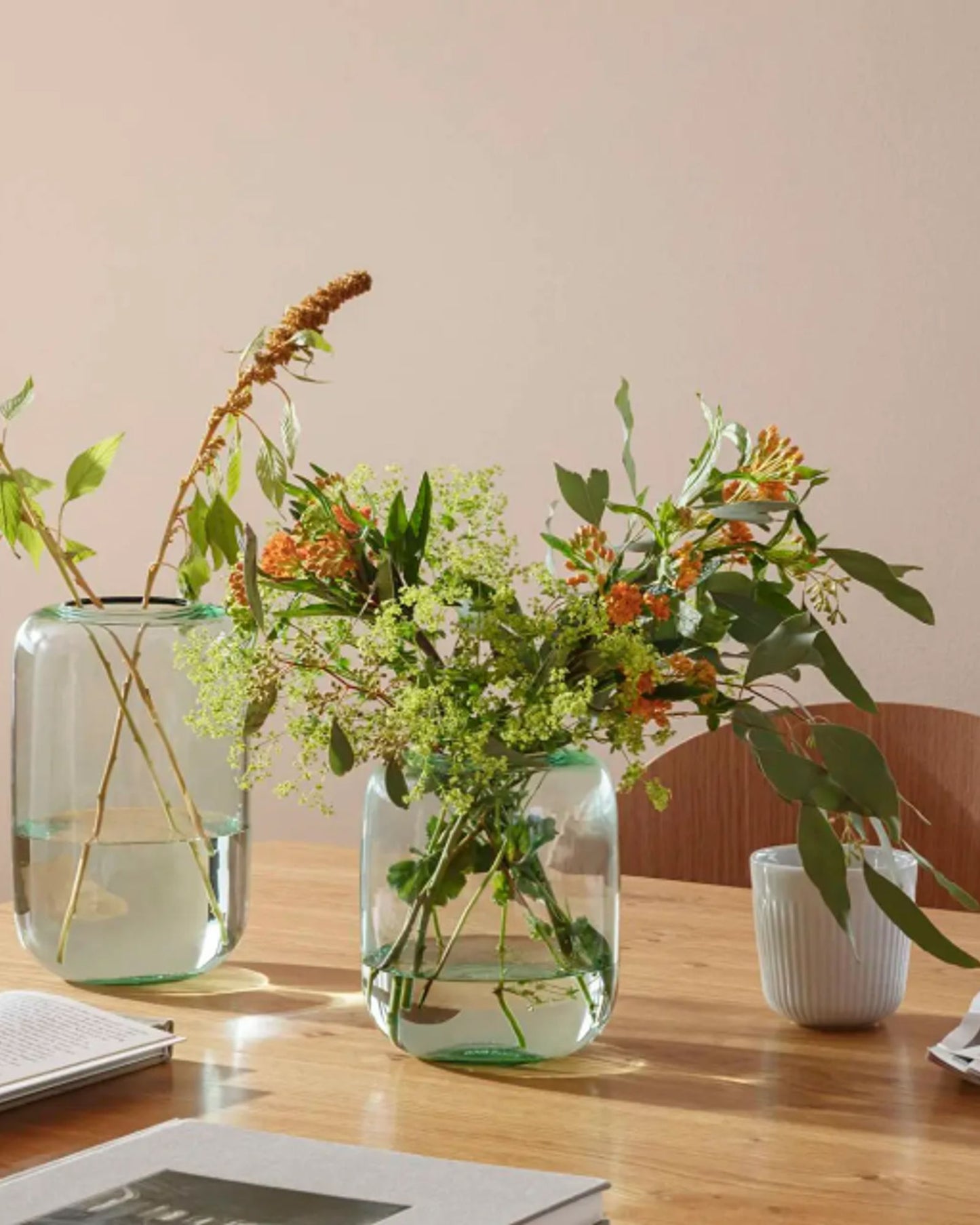 مزهرية إيفا سولو 571397 على شكل بلوط، ارتفاع 22 بوصة، لون أخضر نعناعي