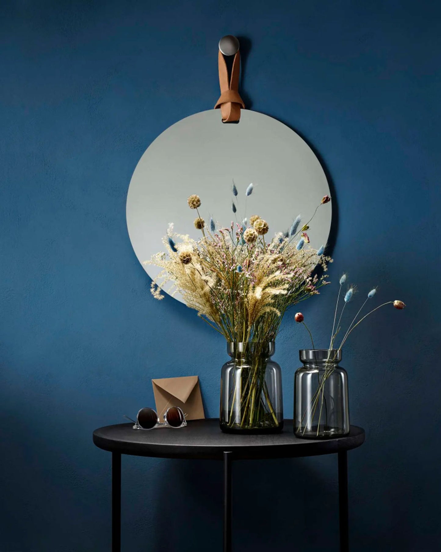 علبة زجاجية من إيفا سولو 591511 سيلويت، ارتفاع 18.5 بوصة