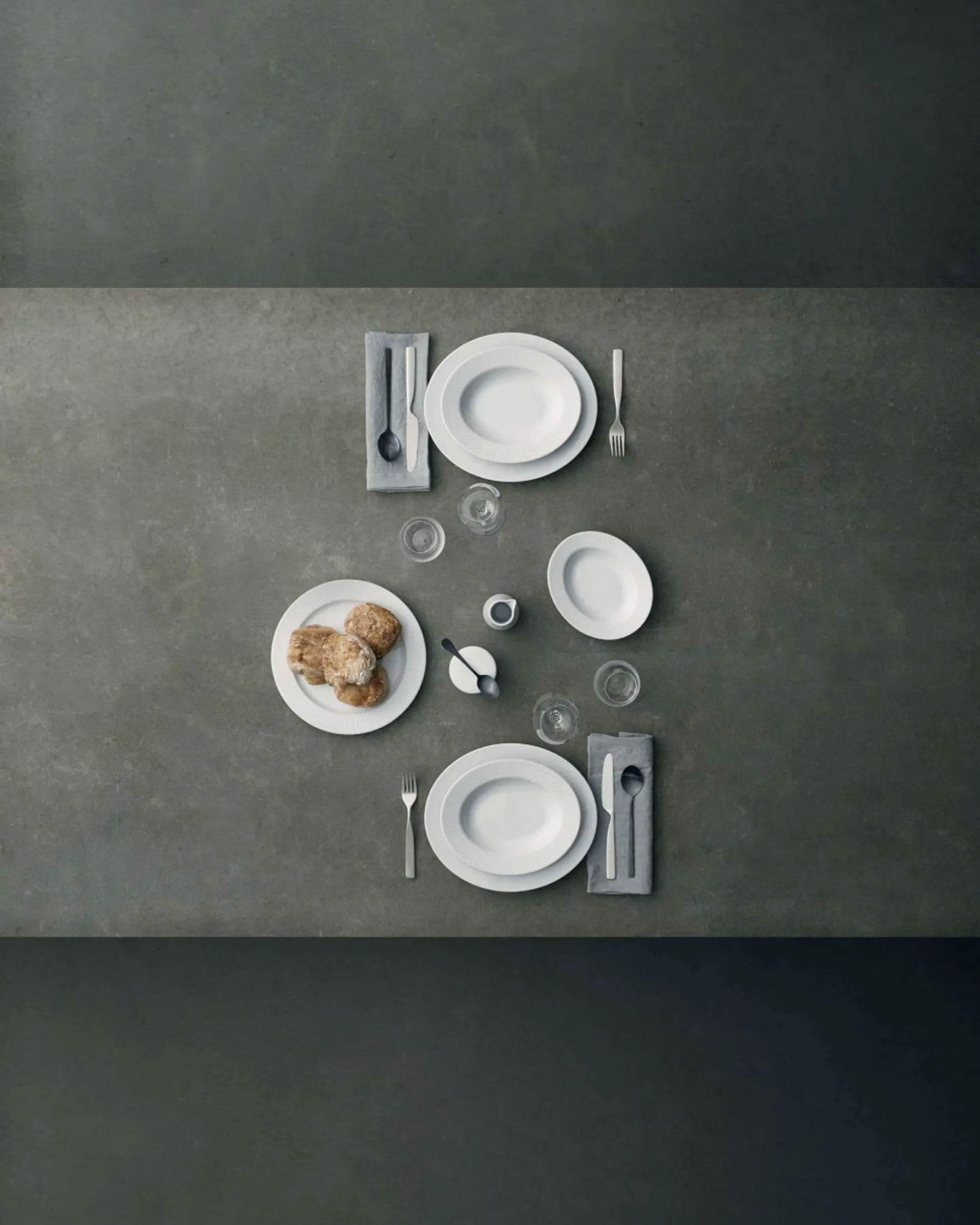 إيفا سولو 887272 طبق بيضاوي عميق 25 سم نوفا