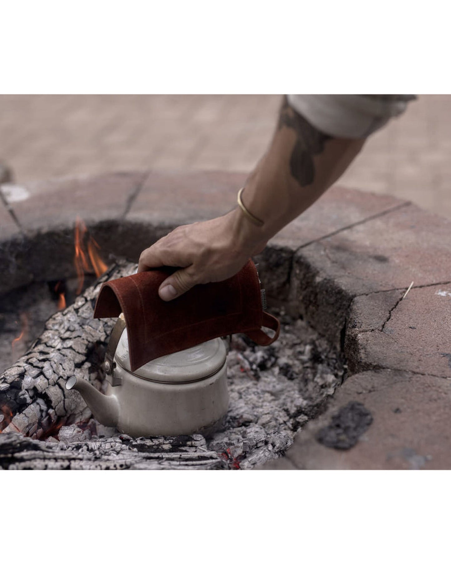 وسادة ساخنة من الجلد المدبوغ - تيراكوتا