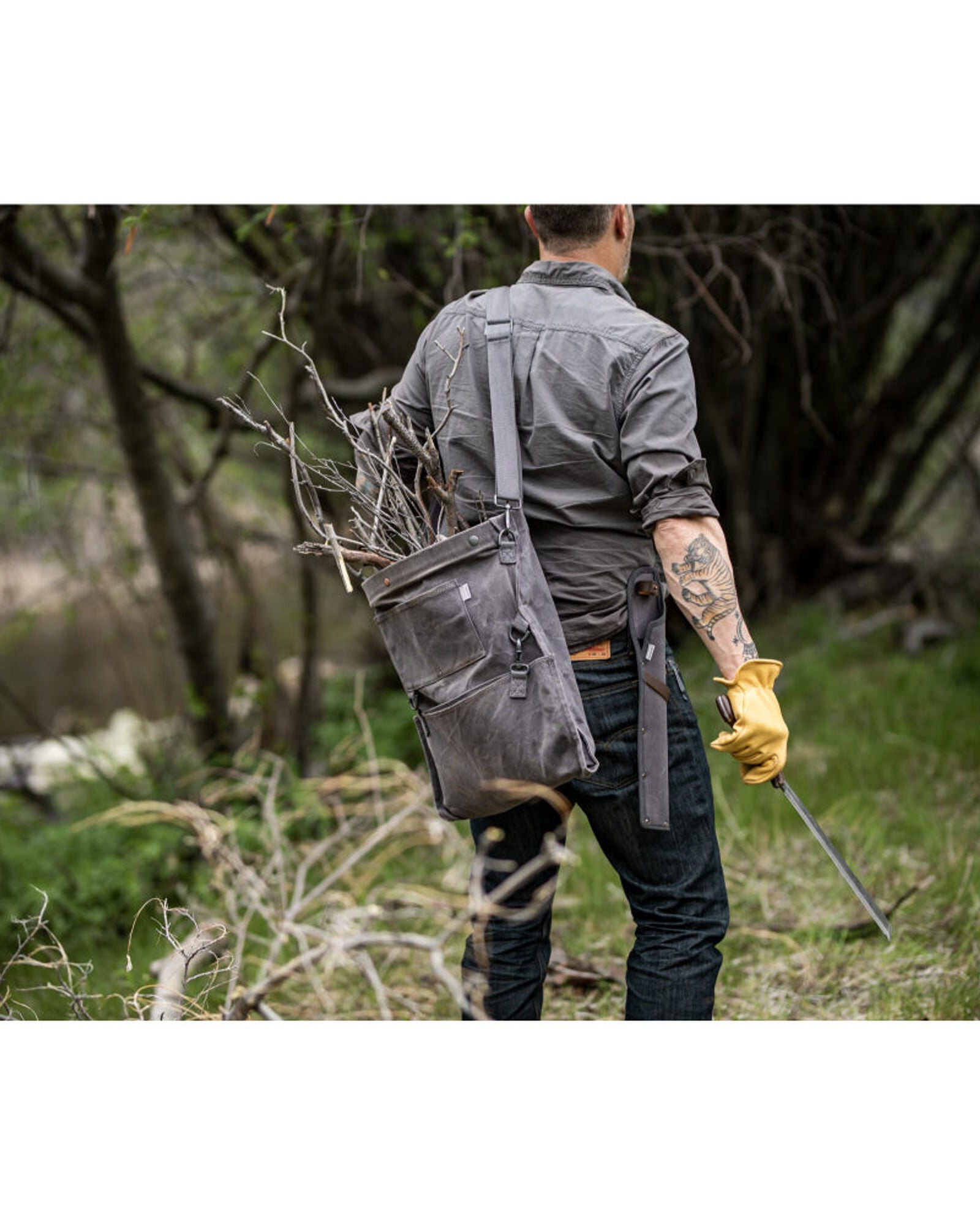 BareBones - حقيبة تجميع/قماش مشمع (رمادي داكن)