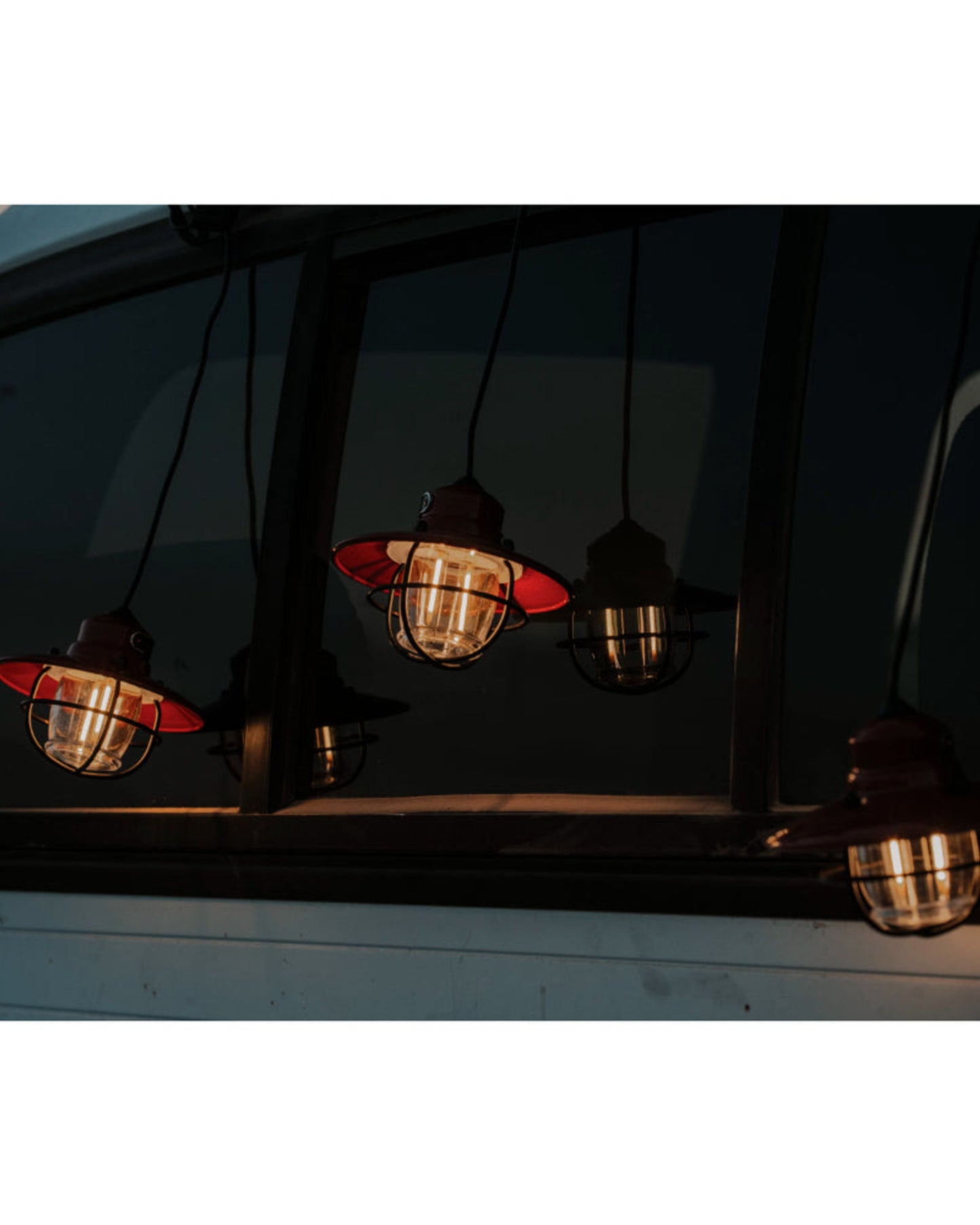 BareBones - أضواء سلسلة إيديسون (حمراء)