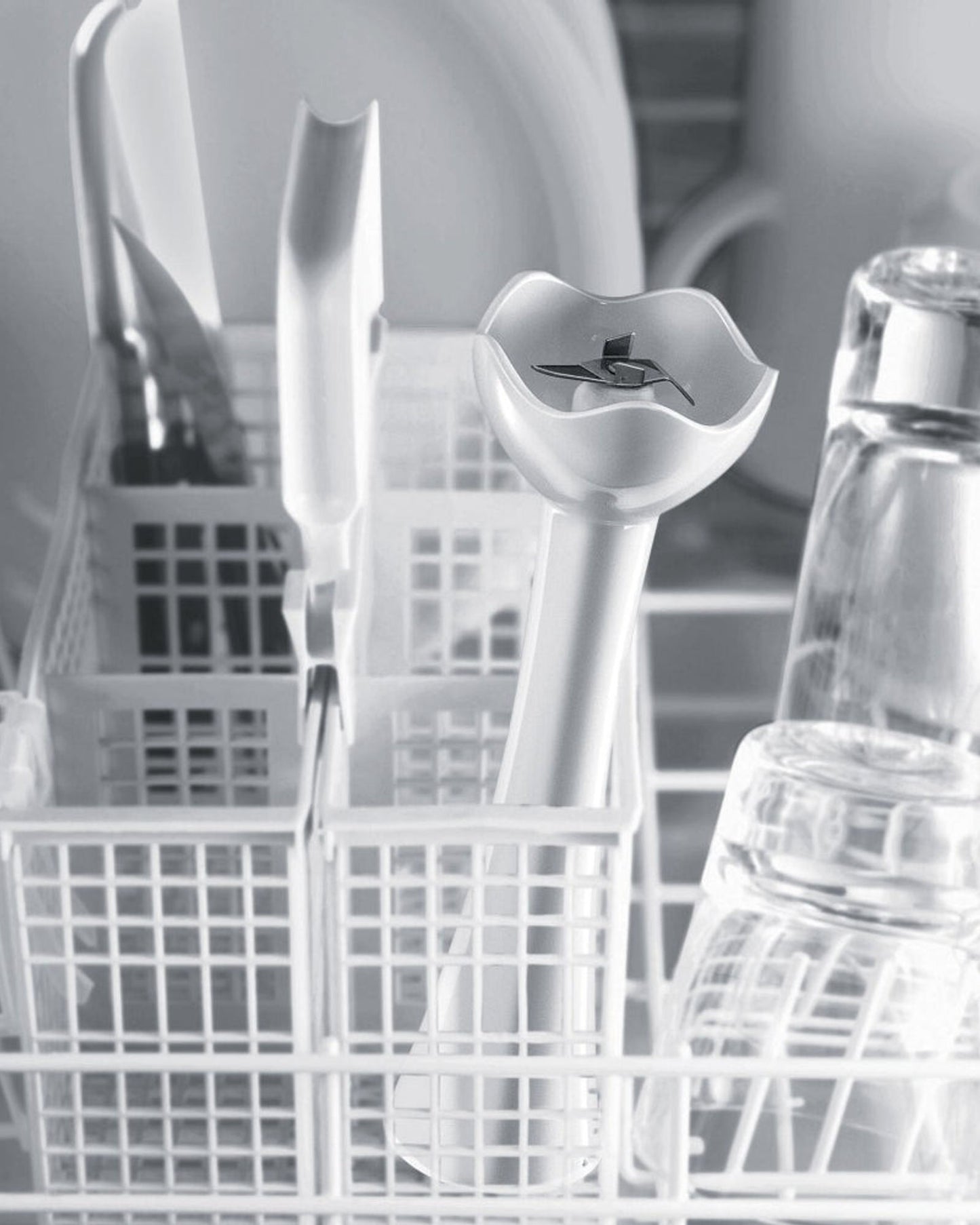 خلاط يدوي بوش 300 واط أبيض Msm6B150GB ضمان الشركة المصنعة لمدة عام واحد على الأقل