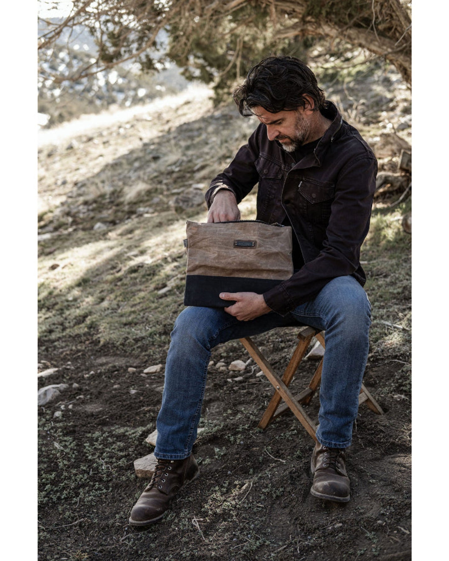 BareBones - حقيبة نيلوم كبيرة بسحاب (كاكي)