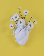 مزهرية سيليتي لوف إن بلوم باللون الأبيض