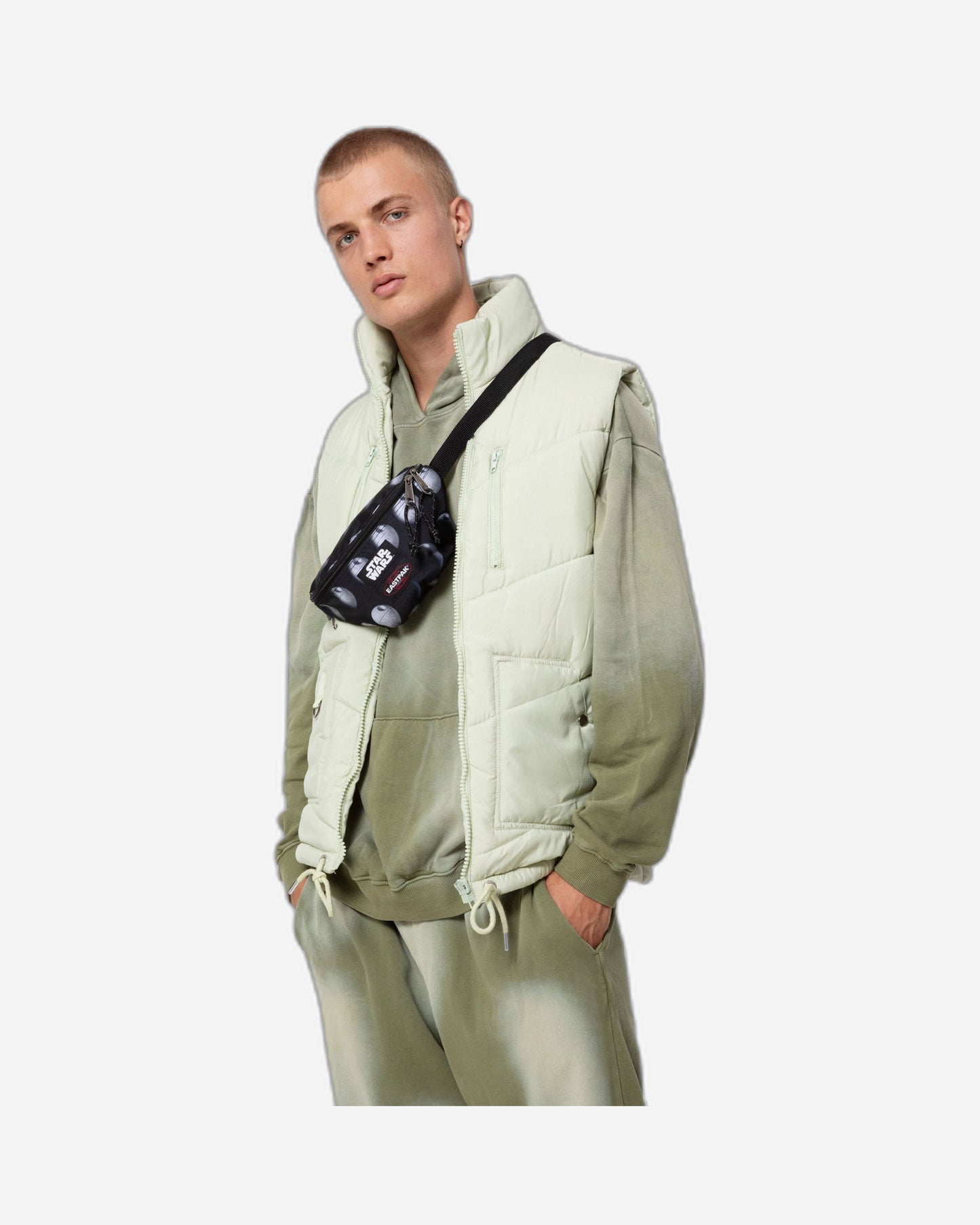 حقيبة خصر سوداء من إيستباك سبرينغر ستار وورز ديث ستار