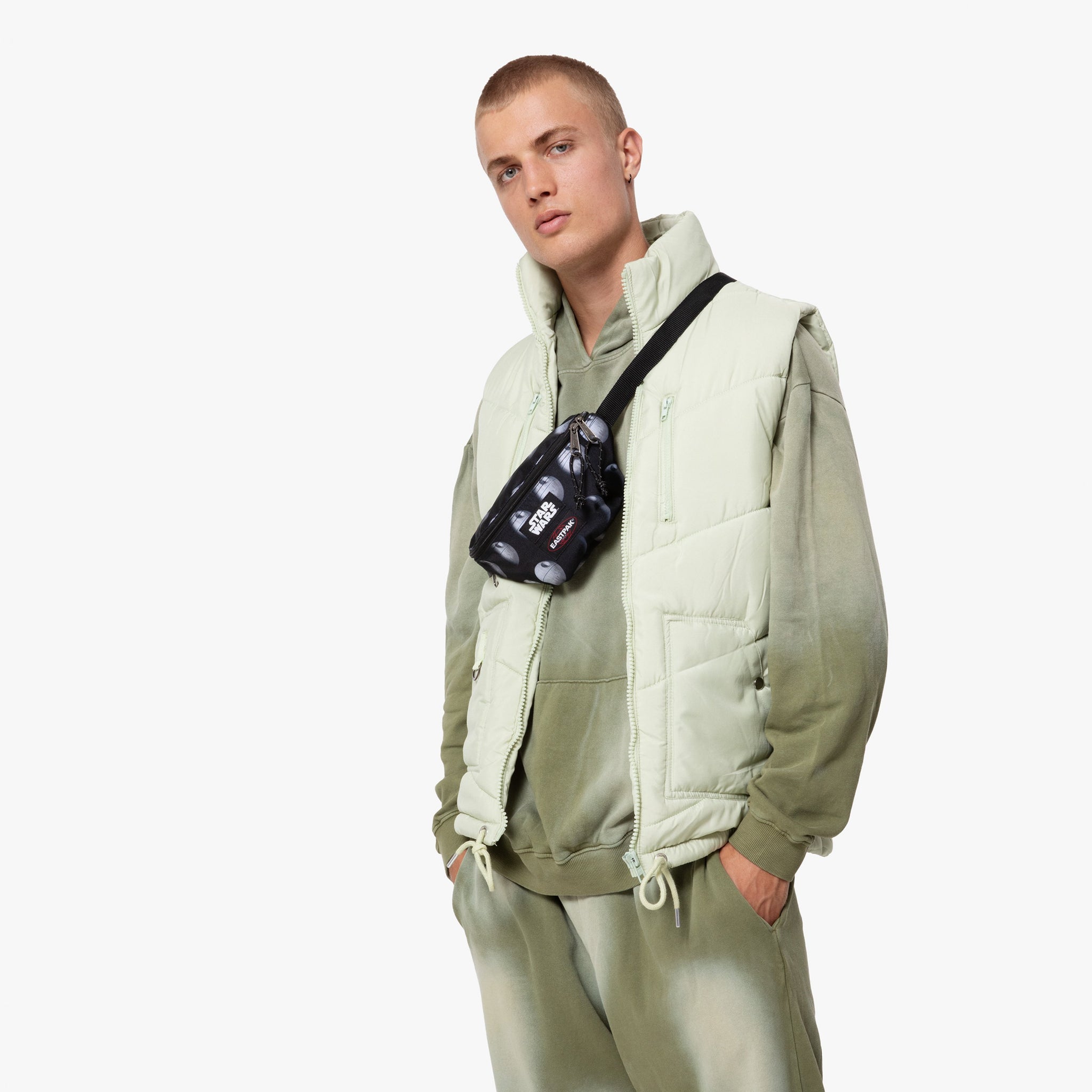 حقيبة إيست باك سبرينغر ستار وورز ديث ستار السوداء - EK0000741Q21