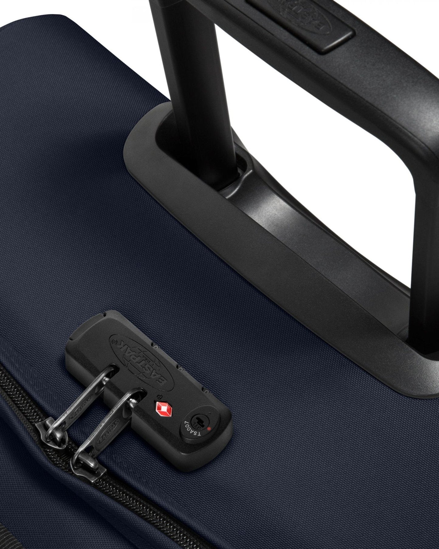 حقيبة سفر إيستباك ترانفرز إس ألترا مارين بعجلات - EK00061LL831