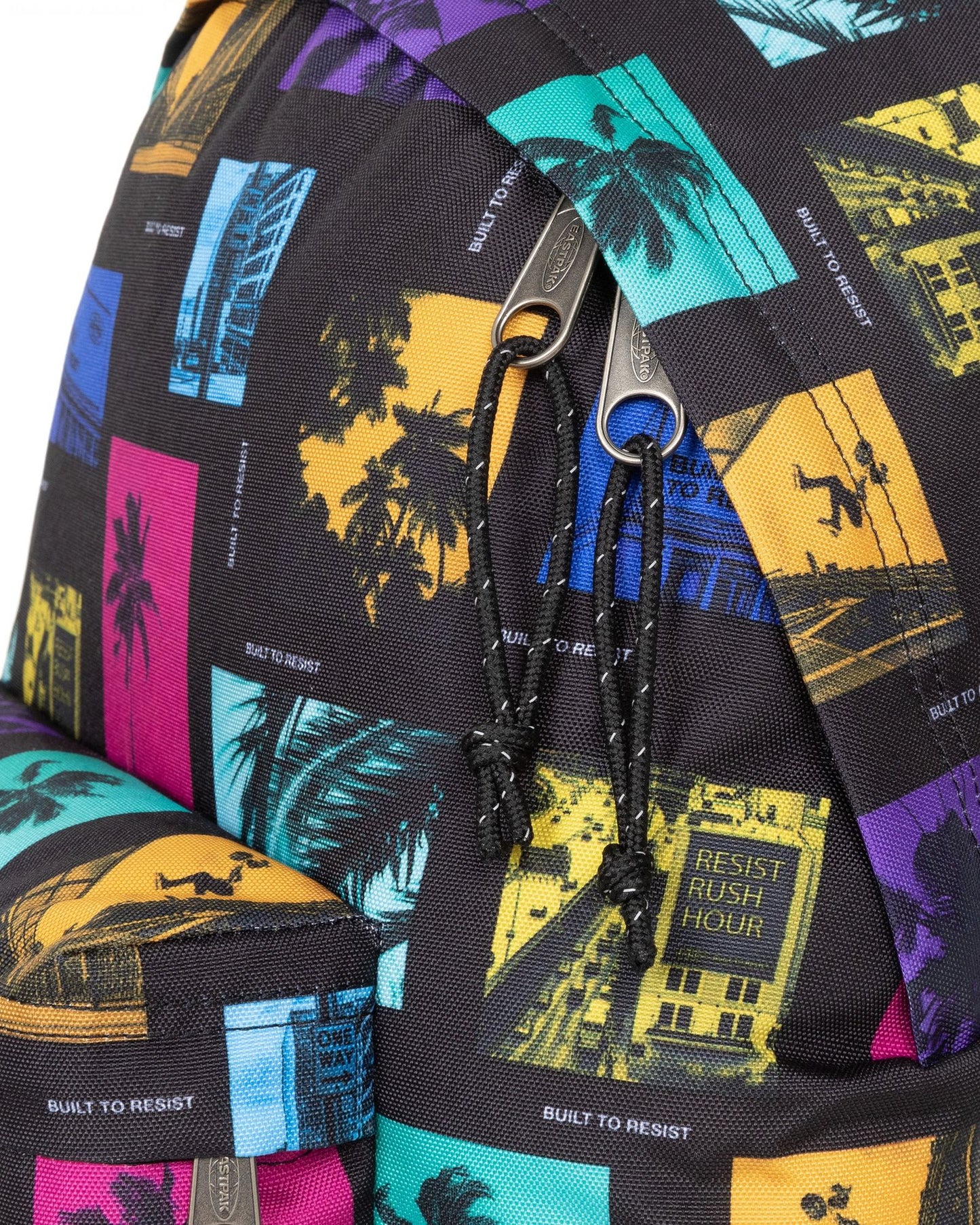 حقيبة ظهر مبطنة من إيستباك، طراز باك آر سيتي باي، لون أسود