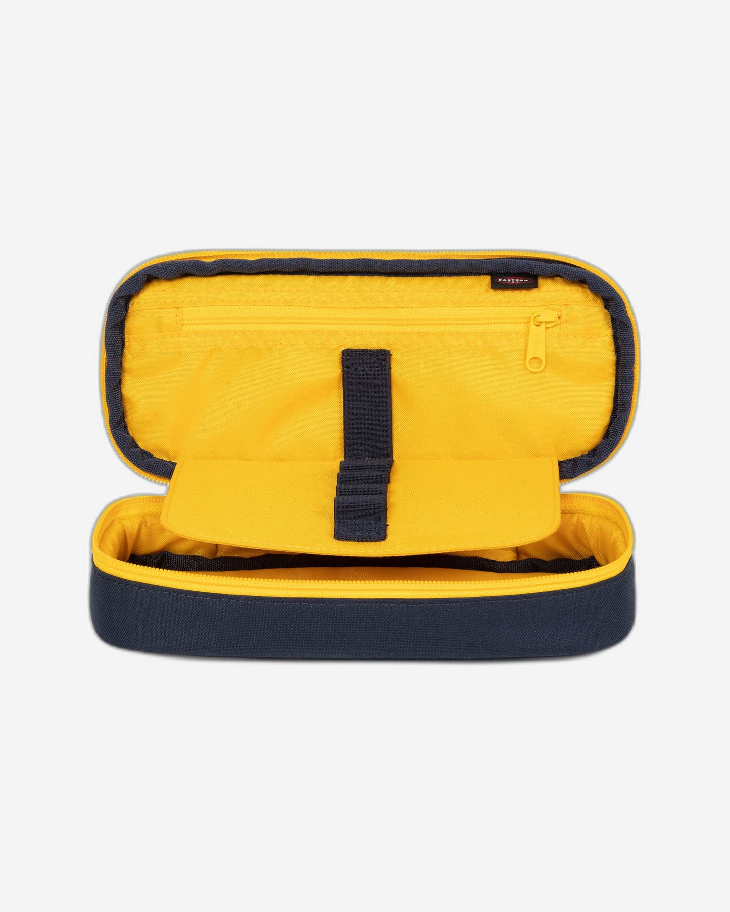 حافظة أقلام صلبة بيضاوية من إيستباك - EK0007175O81