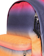 حقيبة ظهر Eastpak Out Of Office Spark Multigrad متوسطة الحجم مع حماية للكمبيوتر المحمول - EK0007672O71