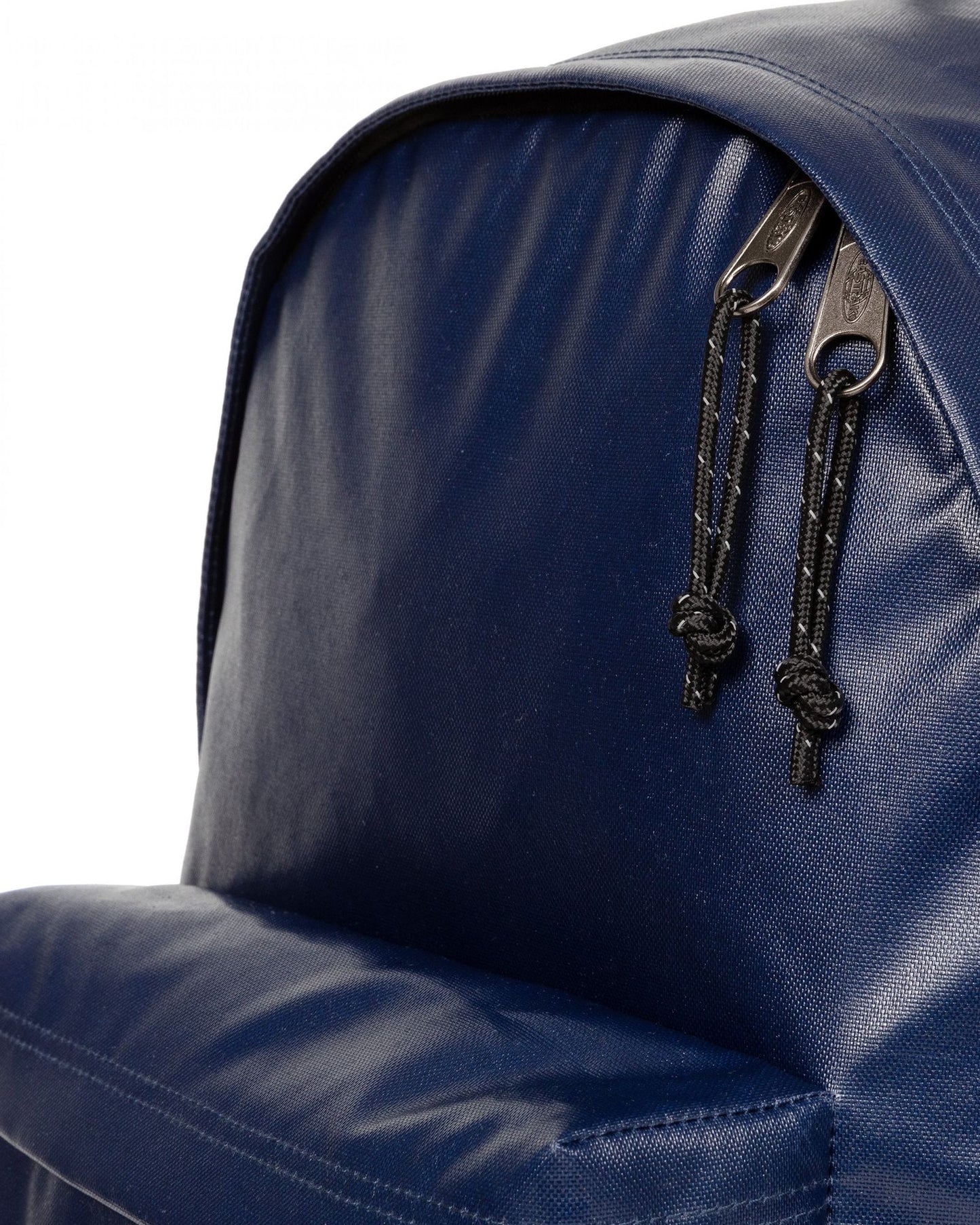 حقيبة ظهر إيست باك متوسطة الحجم باللون الأزرق البحري اللامع للاستخدام خارج المكتب - EK0007679J81