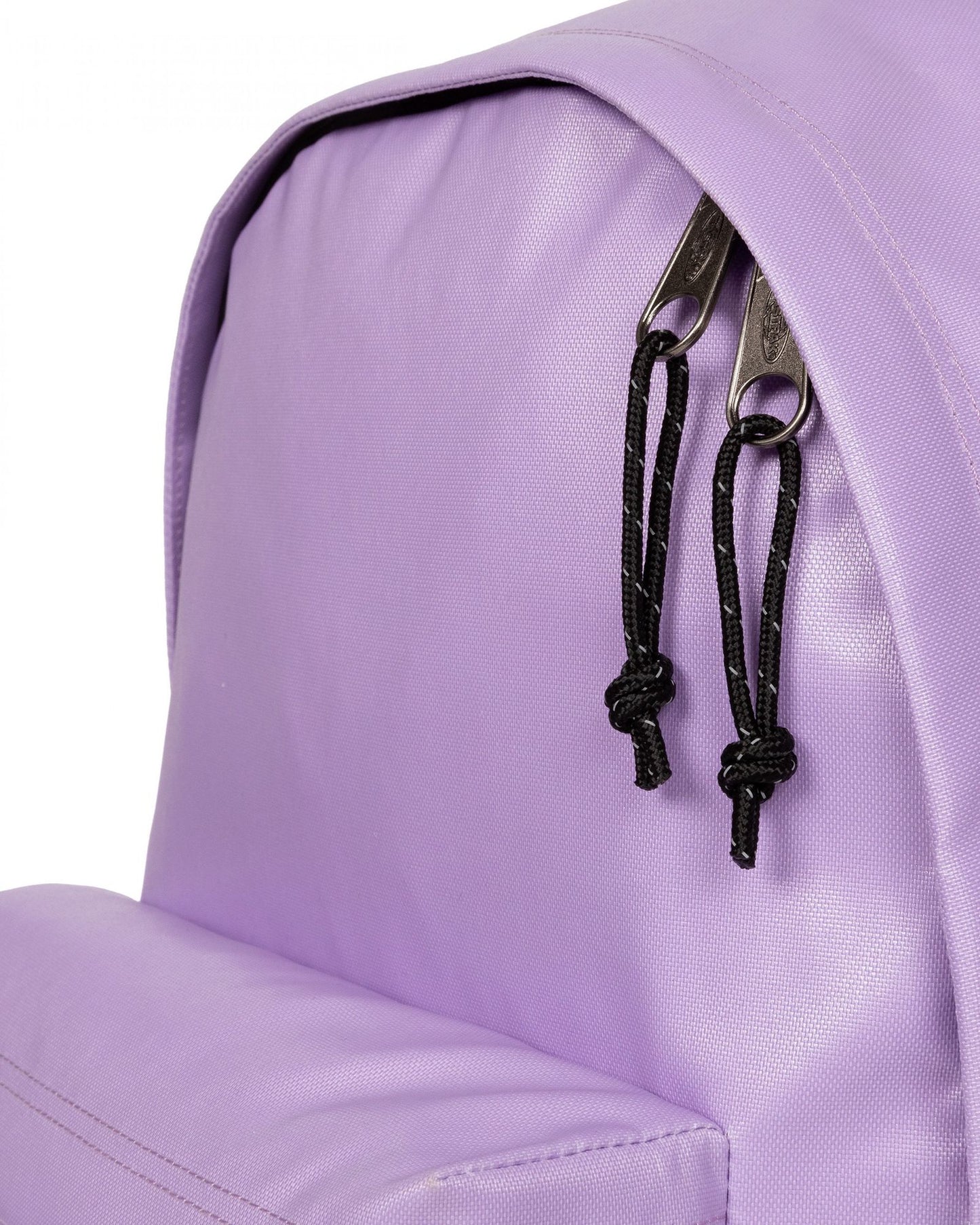 حقيبة ظهر إيست باك متوسطة الحجم للاستخدام خارج المكتب بلون أرجواني لامع - EK0007679J91