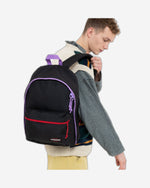 حقيبة ظهر إيستباك متوسطة الحجم للاستخدام خارج المكتب - لون أحمر بنفسجي متباين - EK000767U661