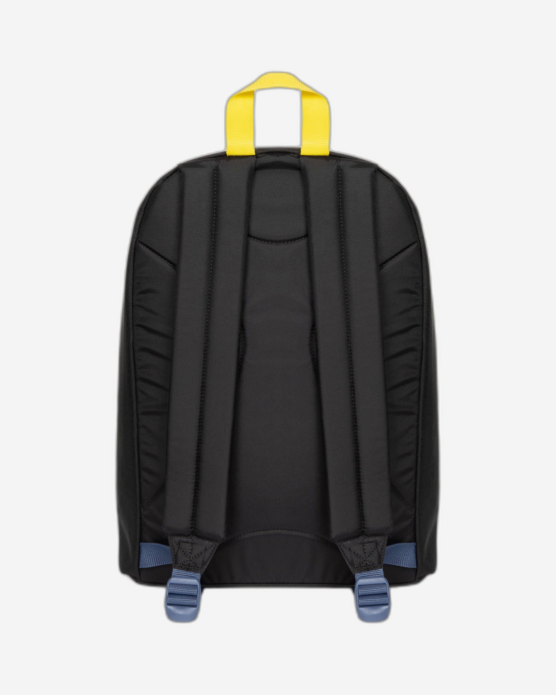 حقيبة ظهر إيستباك متوسطة الحجم بتصميم 