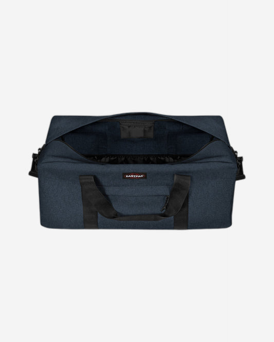 حقيبة دافل كبيرة من Eastpak Terminal + Triple Denim - EK00080D26W