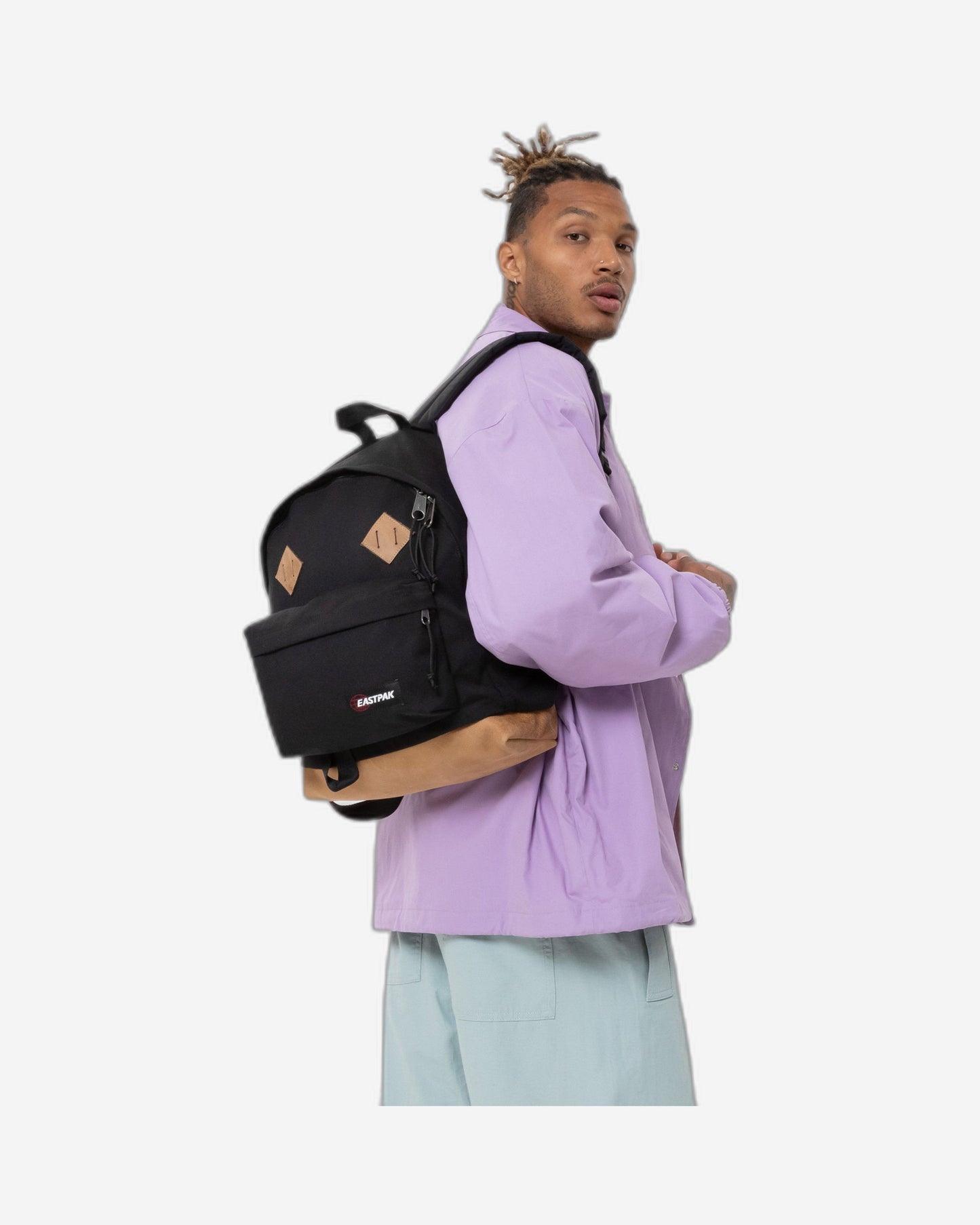 حقيبة ظهر سوداء من إيستباك وايومنغ إي بي ريتيرن