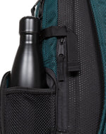 حقيبة ظهر متوسطة الحجم من إيستباك تيكوم M Cnnct بترولية - EK00091D1F41