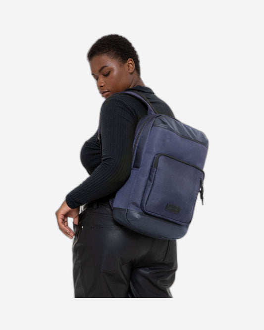 حقيبة ظهر متوسطة الحجم من إيستباك تيكوم M Cnnct Marine - EK00091DO161