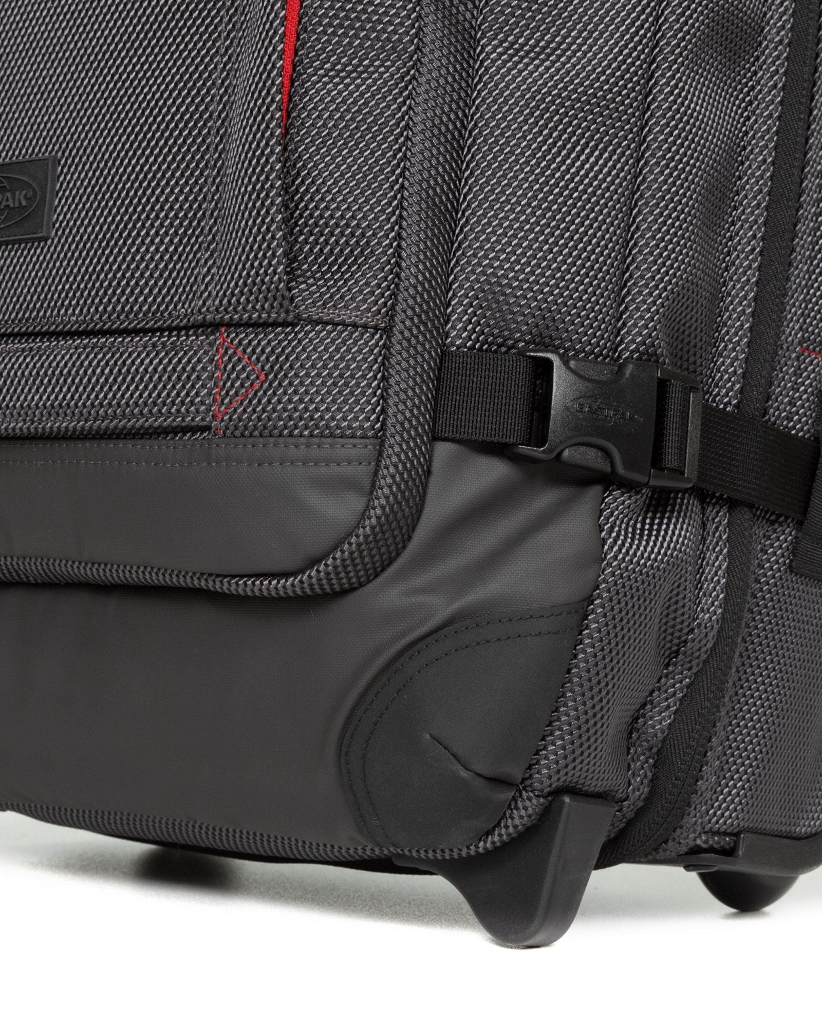 حقيبة سفر ترولي صغيرة من إيست باك ترانفرز سي إن إن سي تي إس سي إن إن سي تي أكسنت رمادية اللون - EK00094DI97