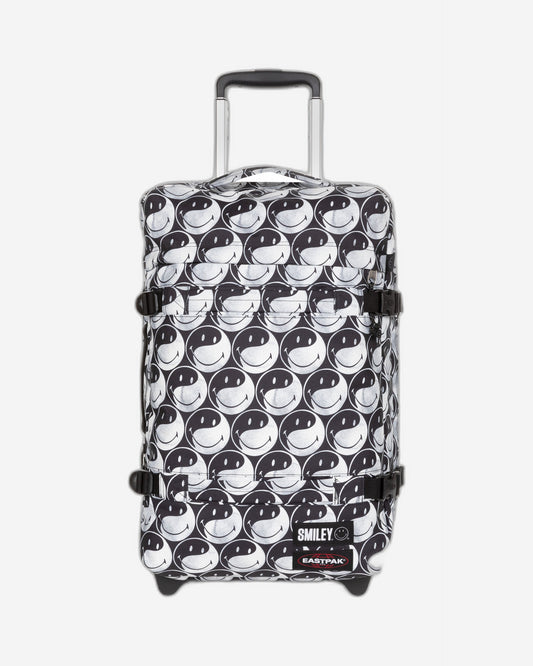 حقيبة سفر إيست باك ترانزيت إس سمايلي واي واي صغيرة ناعمة باللون الأسود - EK0A5BA75K21